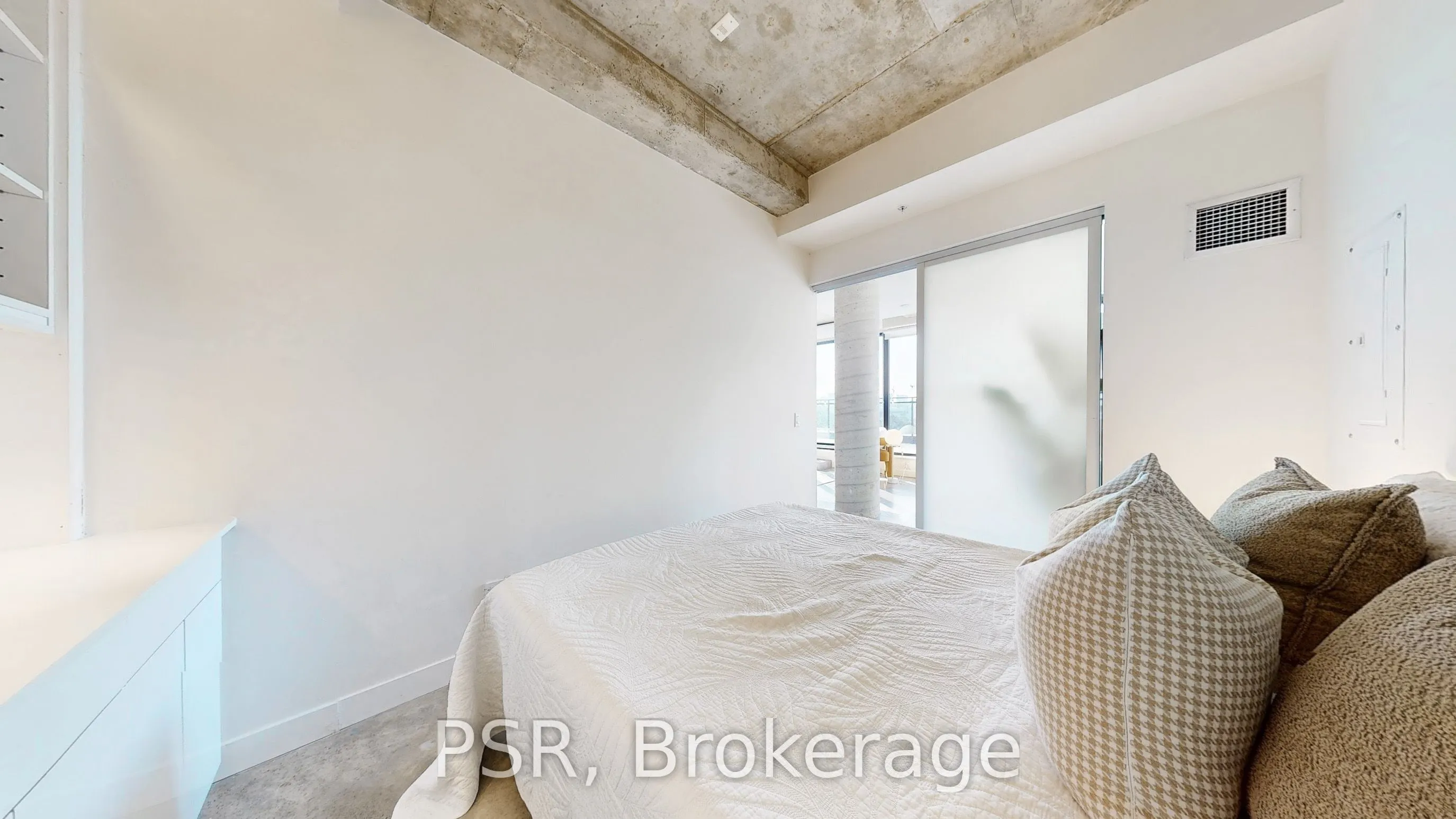 1239 Dundas Street W, #602