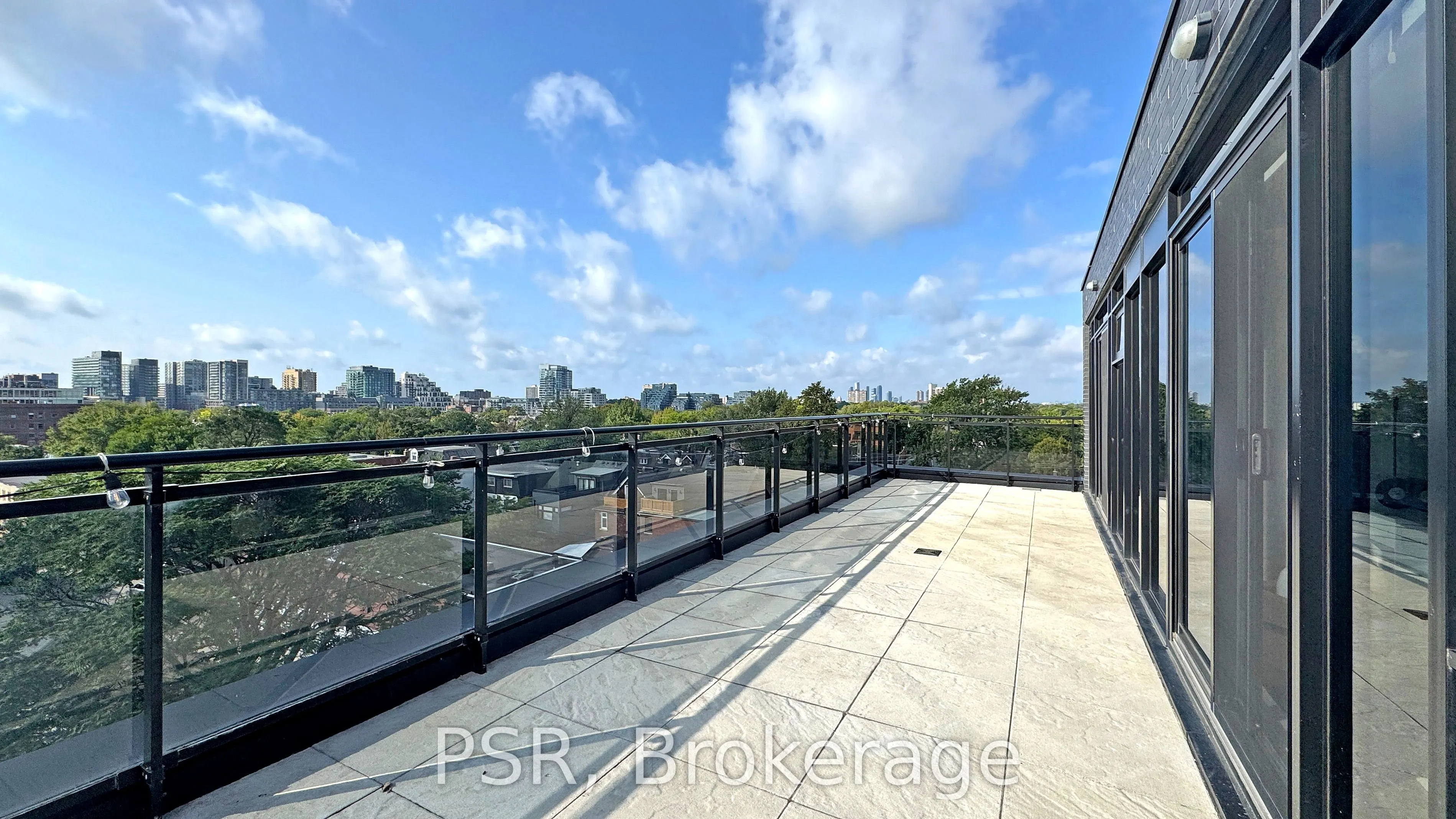 1239 Dundas Street W, #602