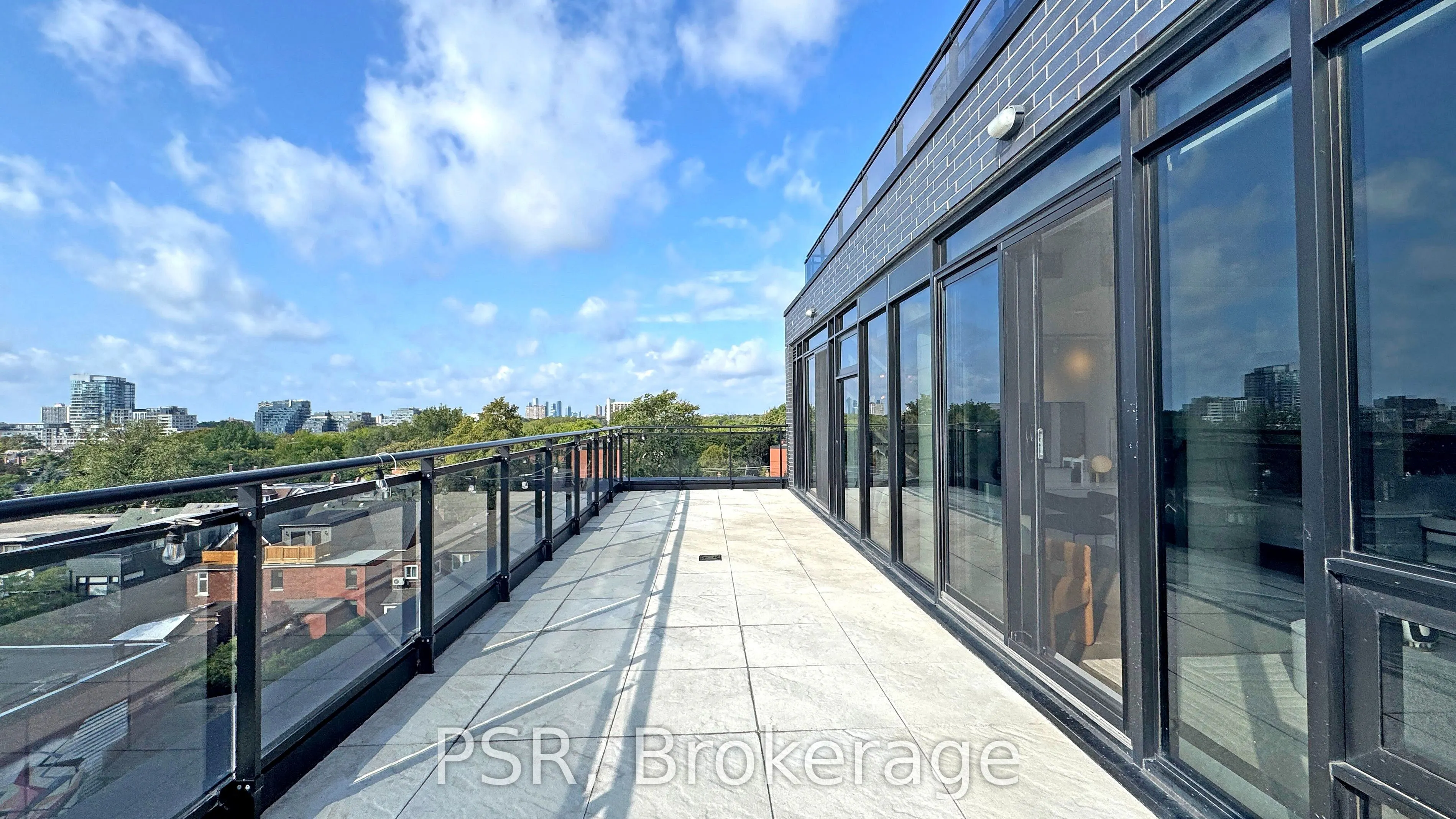 1239 Dundas Street W, #602