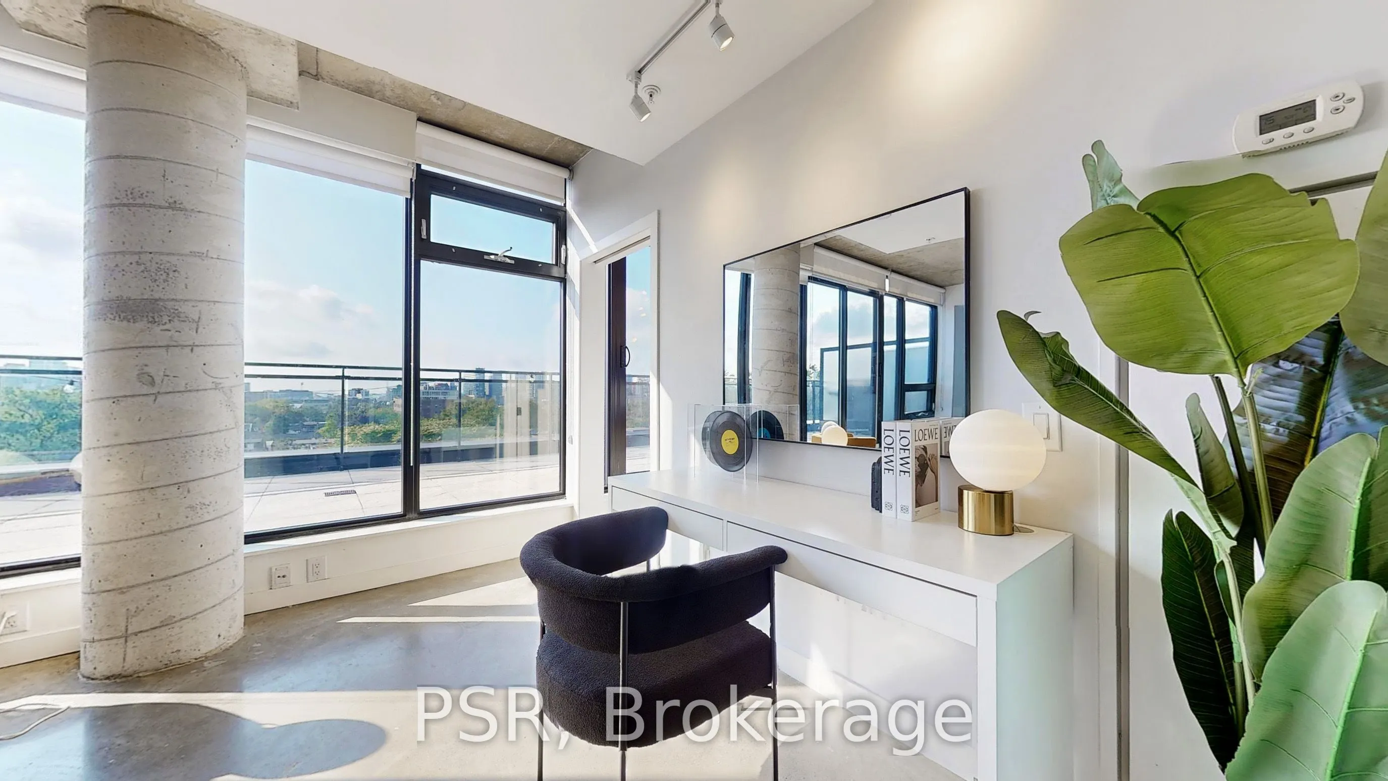 1239 Dundas Street W, #602