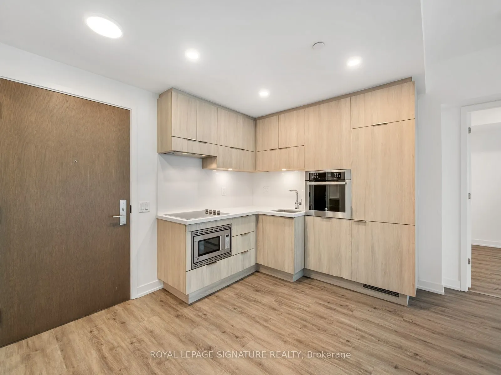 39 Roehampton Avenue, #1107