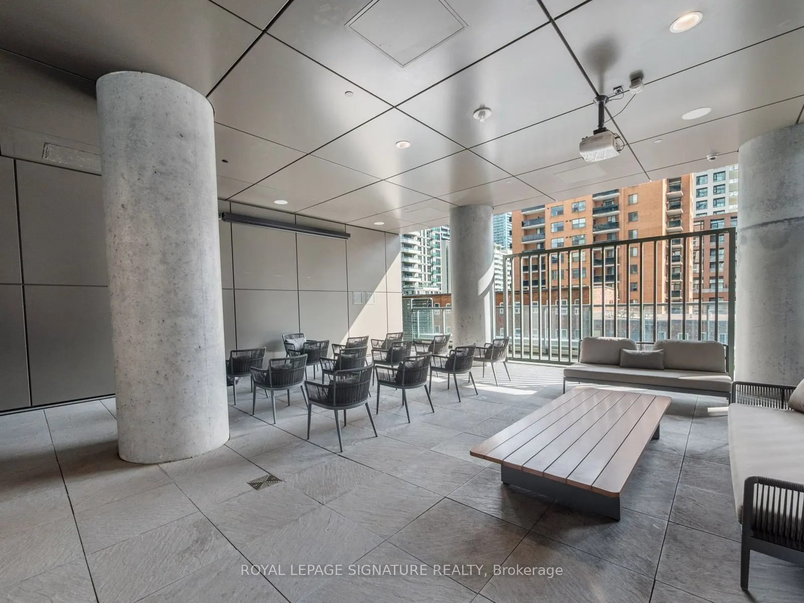 39 Roehampton Avenue, #1107