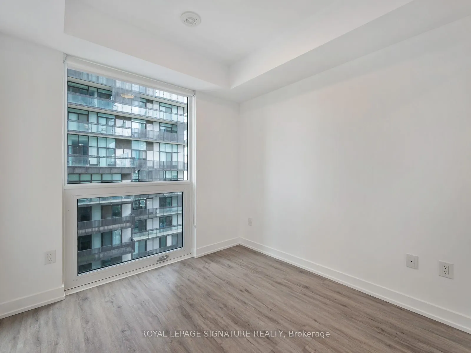 39 Roehampton Avenue, #1107