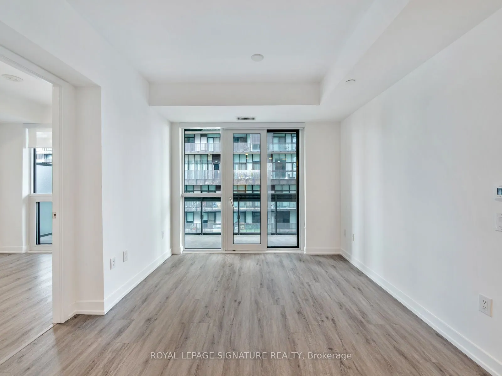 39 Roehampton Avenue, #1107
