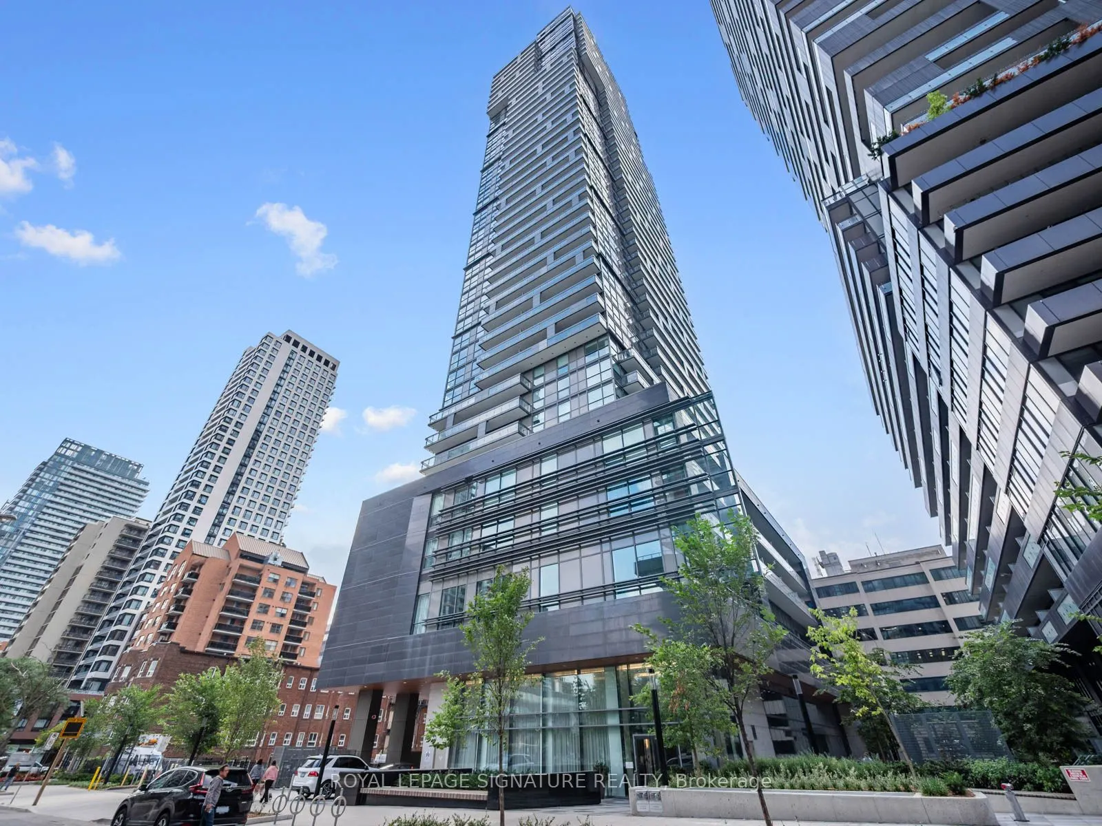 39 Roehampton Avenue, #1107