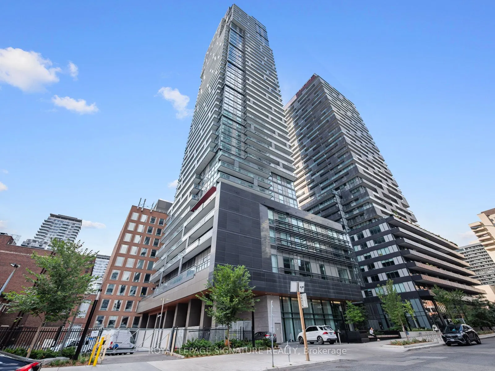 39 Roehampton Avenue, #1107