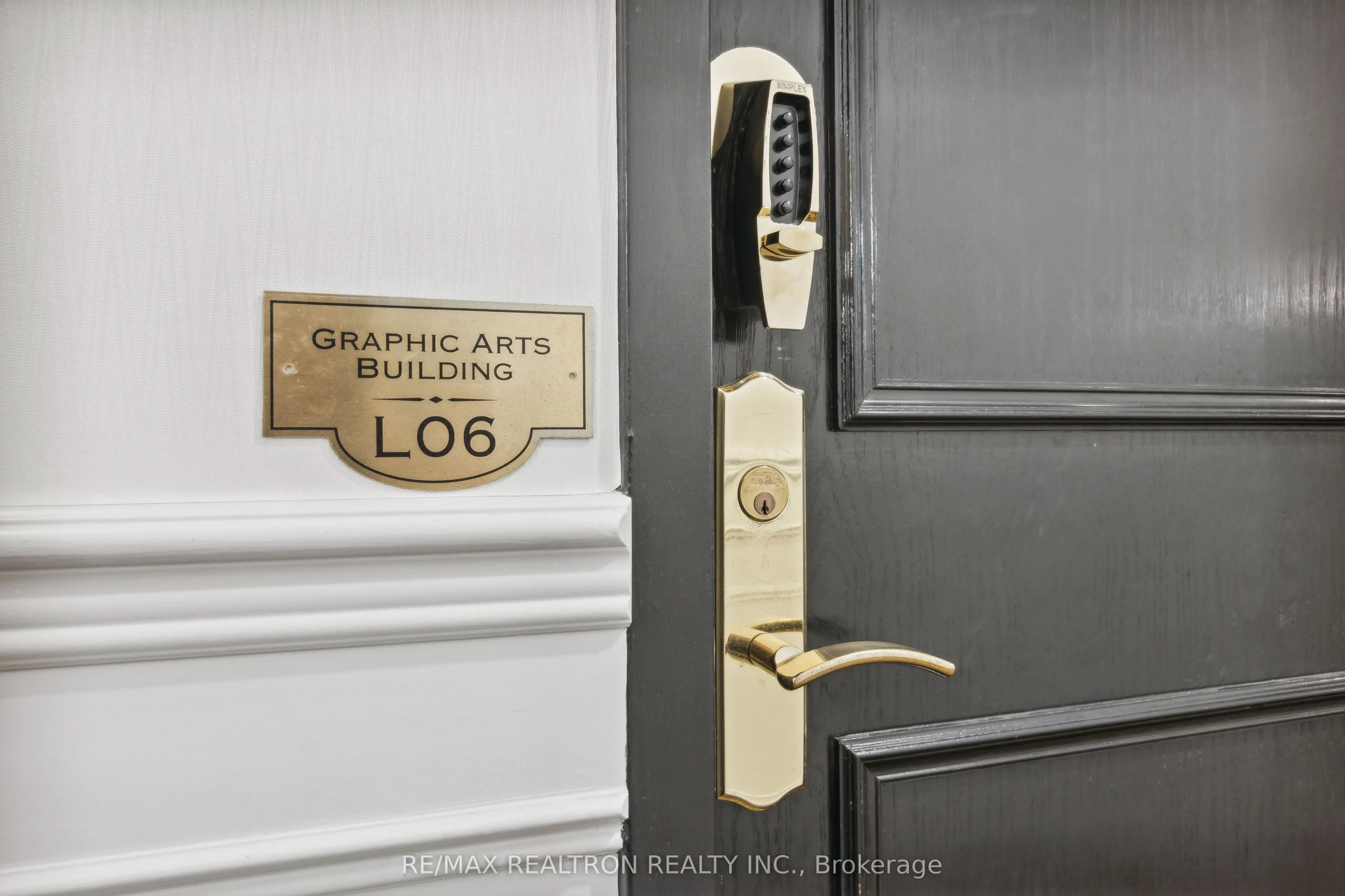 73 Richmond Street W, #L06