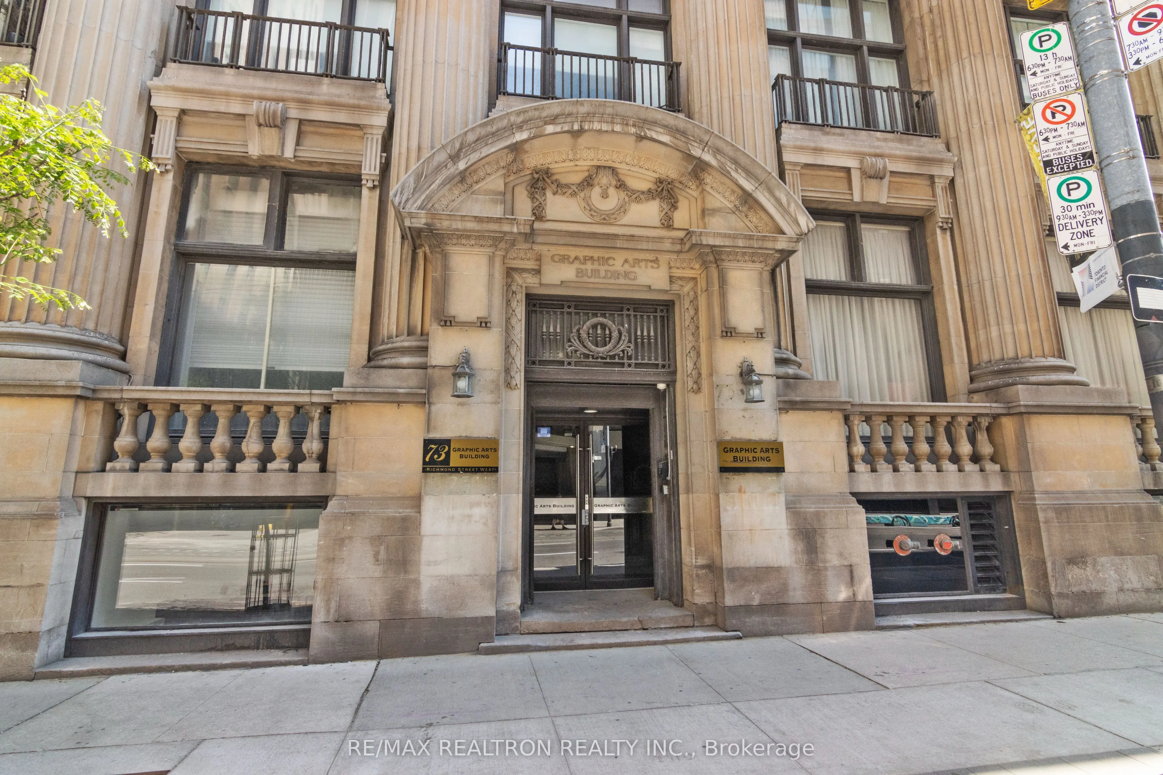 73 Richmond Street W, #L06