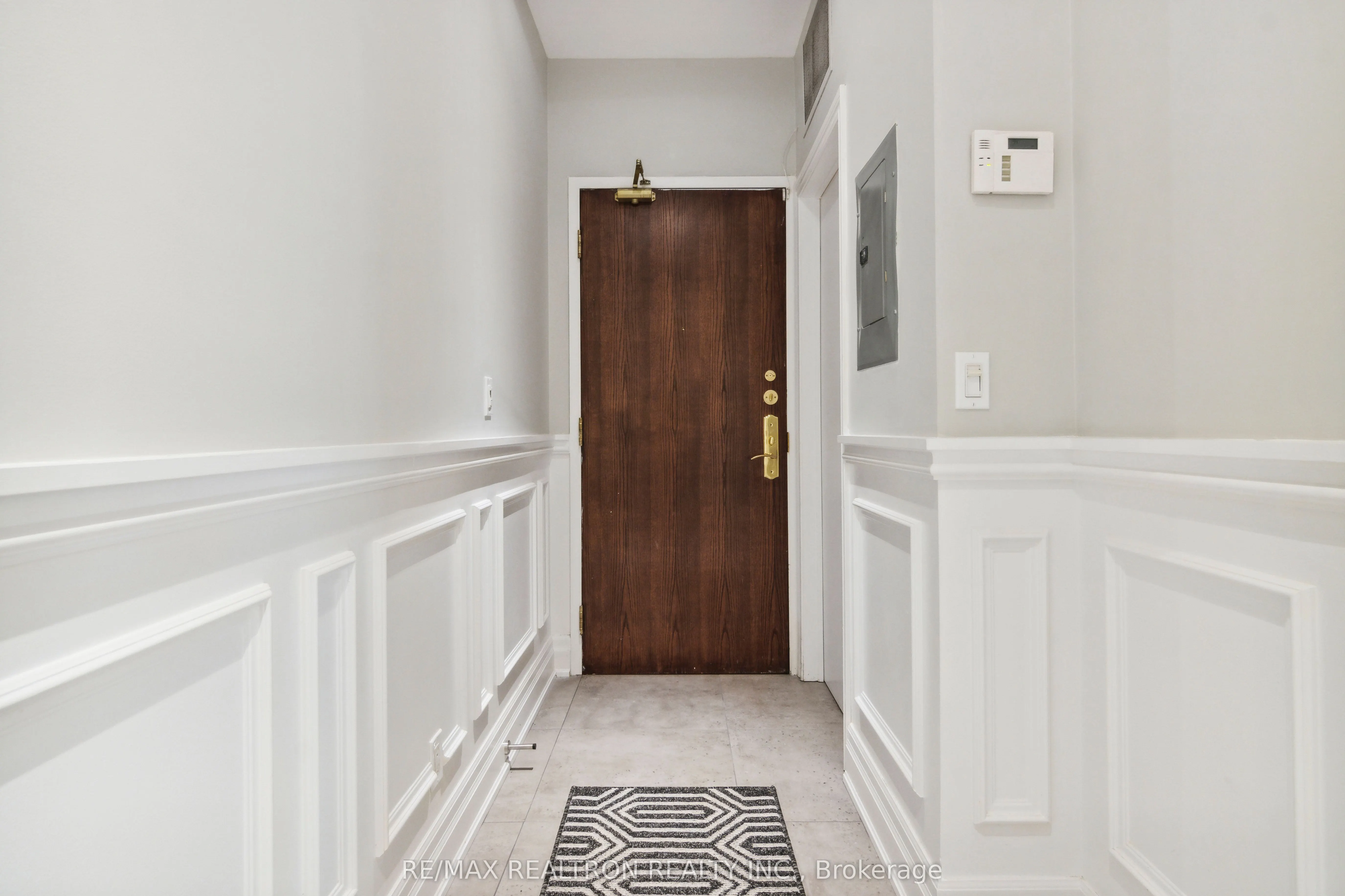 73 Richmond Street W, #L06
