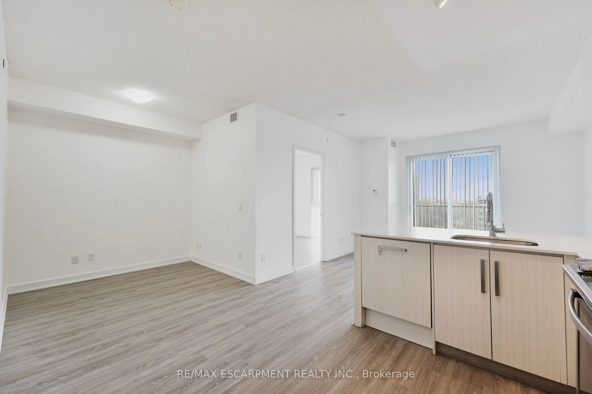 5180 Yonge Street, #1006