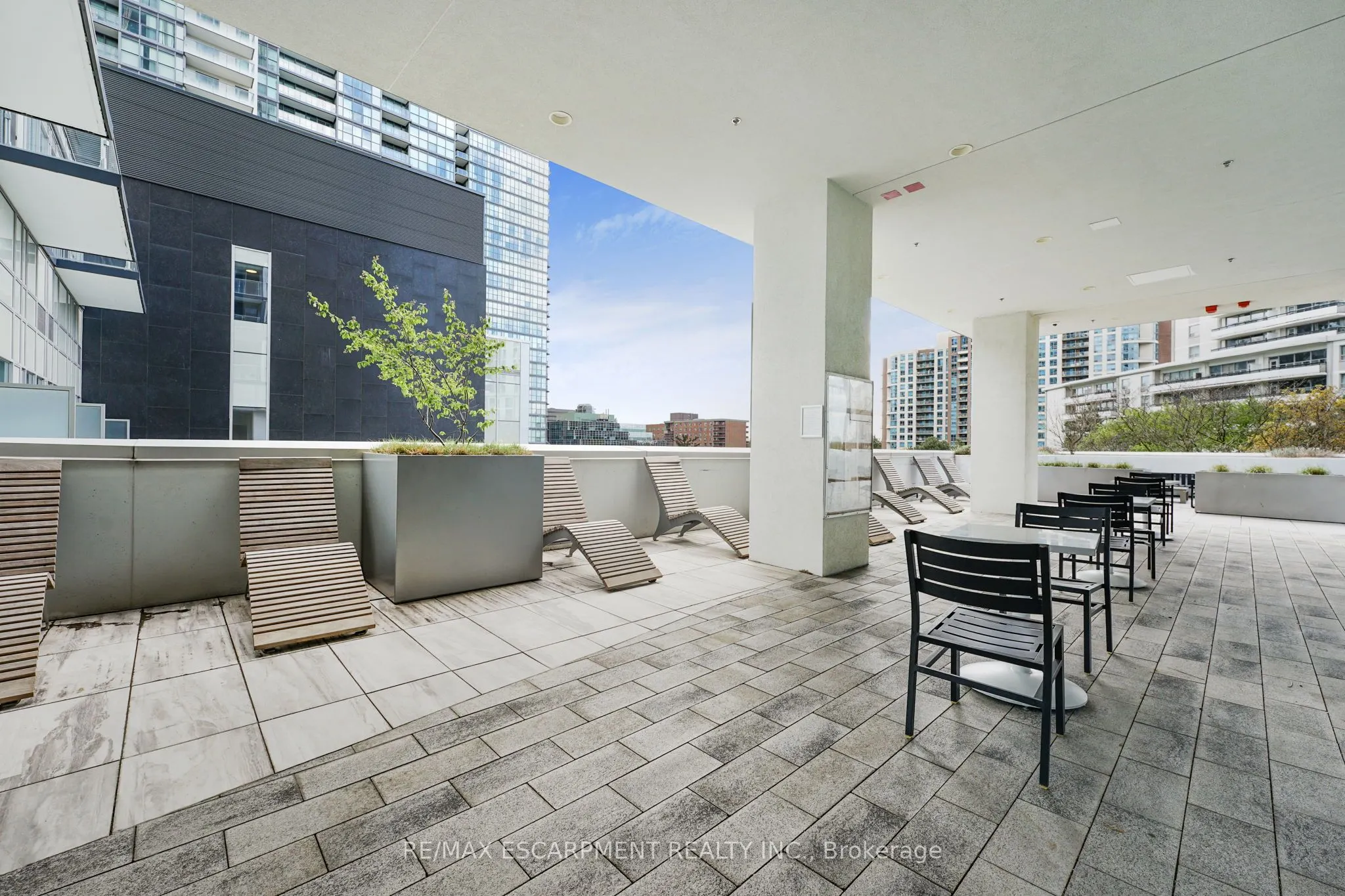 5180 Yonge Street, #1006
