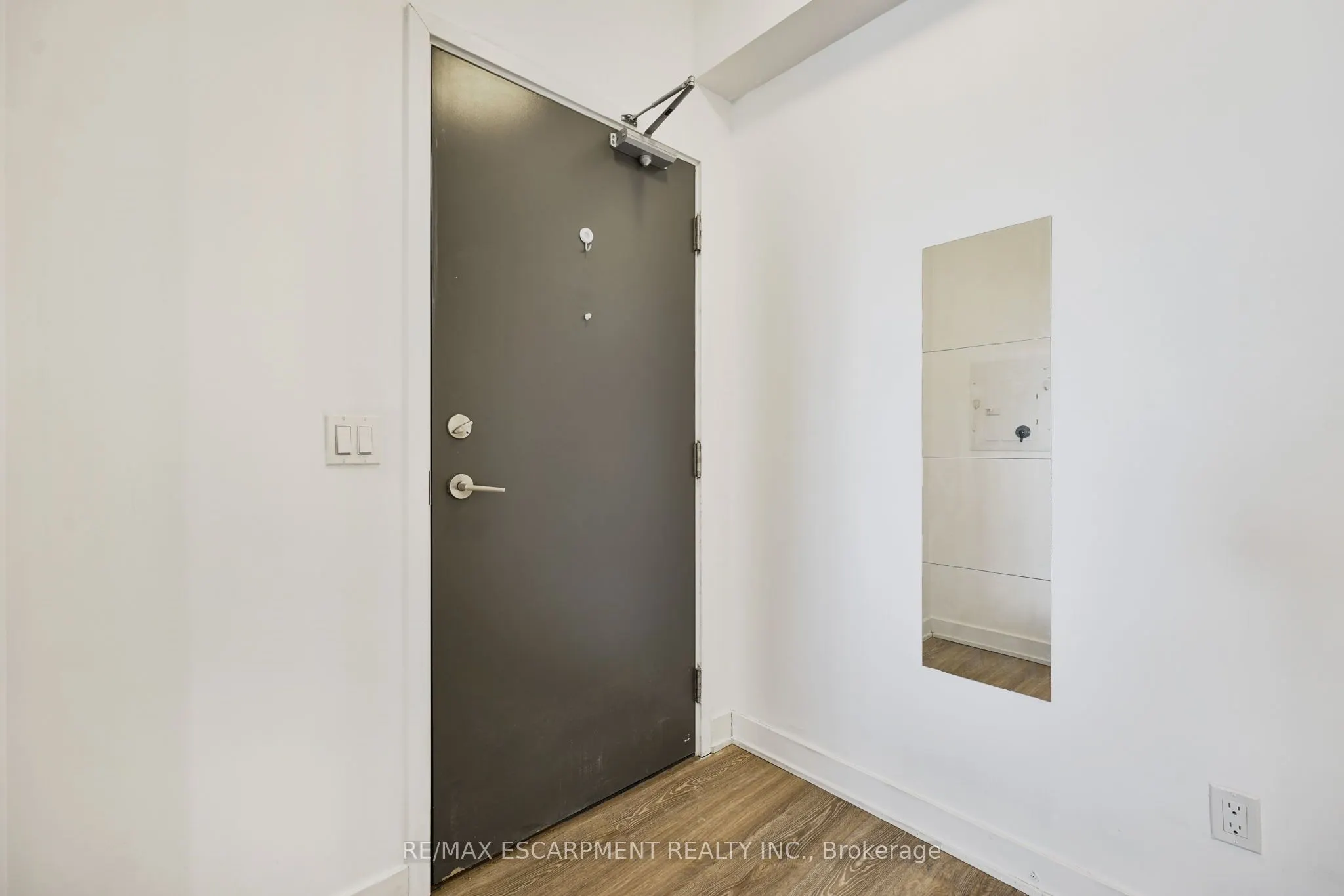 5180 Yonge Street, #1006