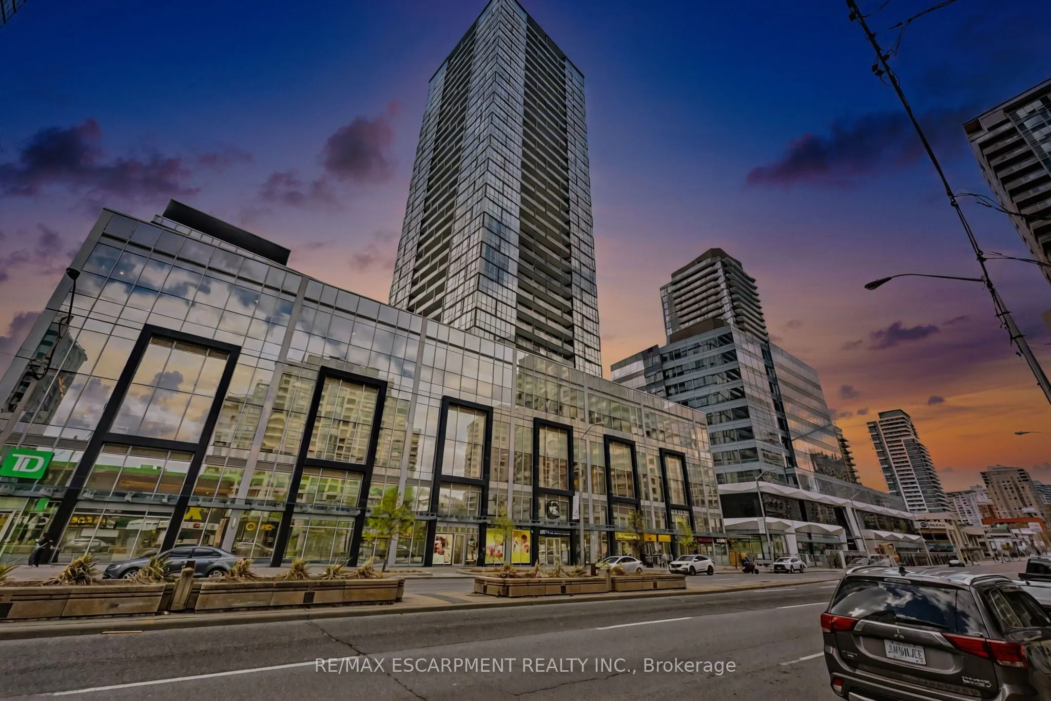 5180 Yonge Street, #1006