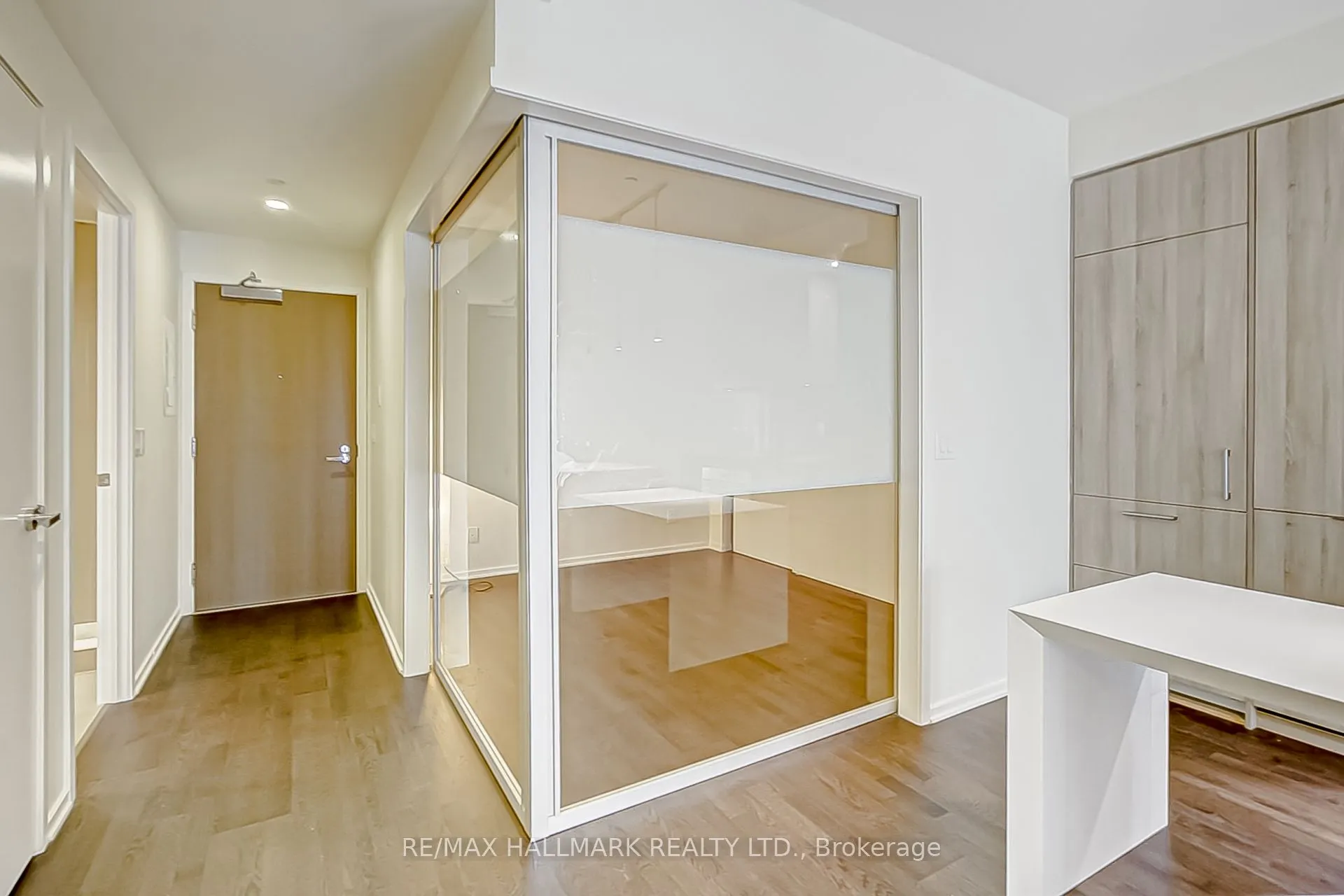 1 Bloor Street E, #314