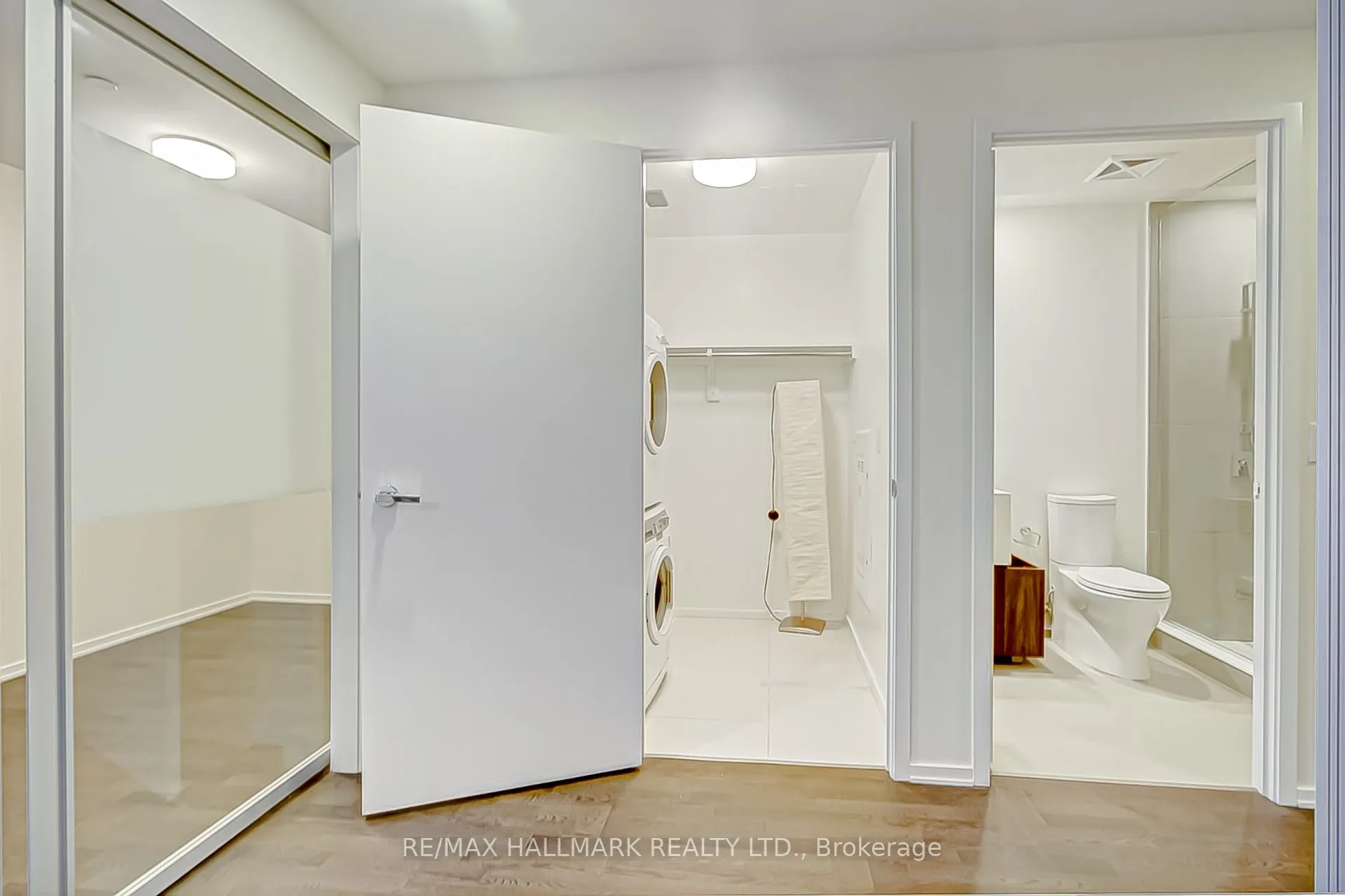 1 Bloor Street E, #314