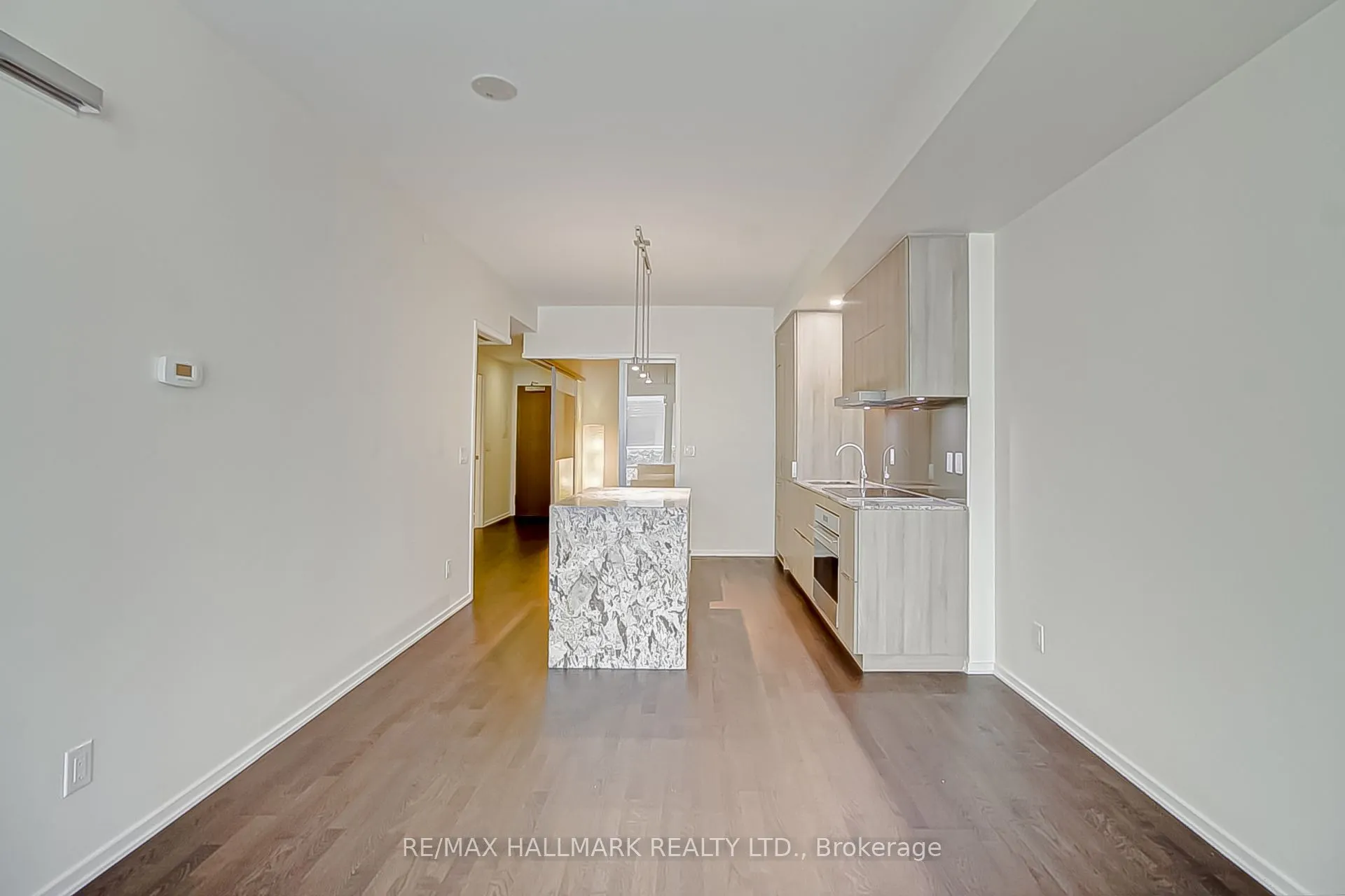 1 Bloor Street E, #314