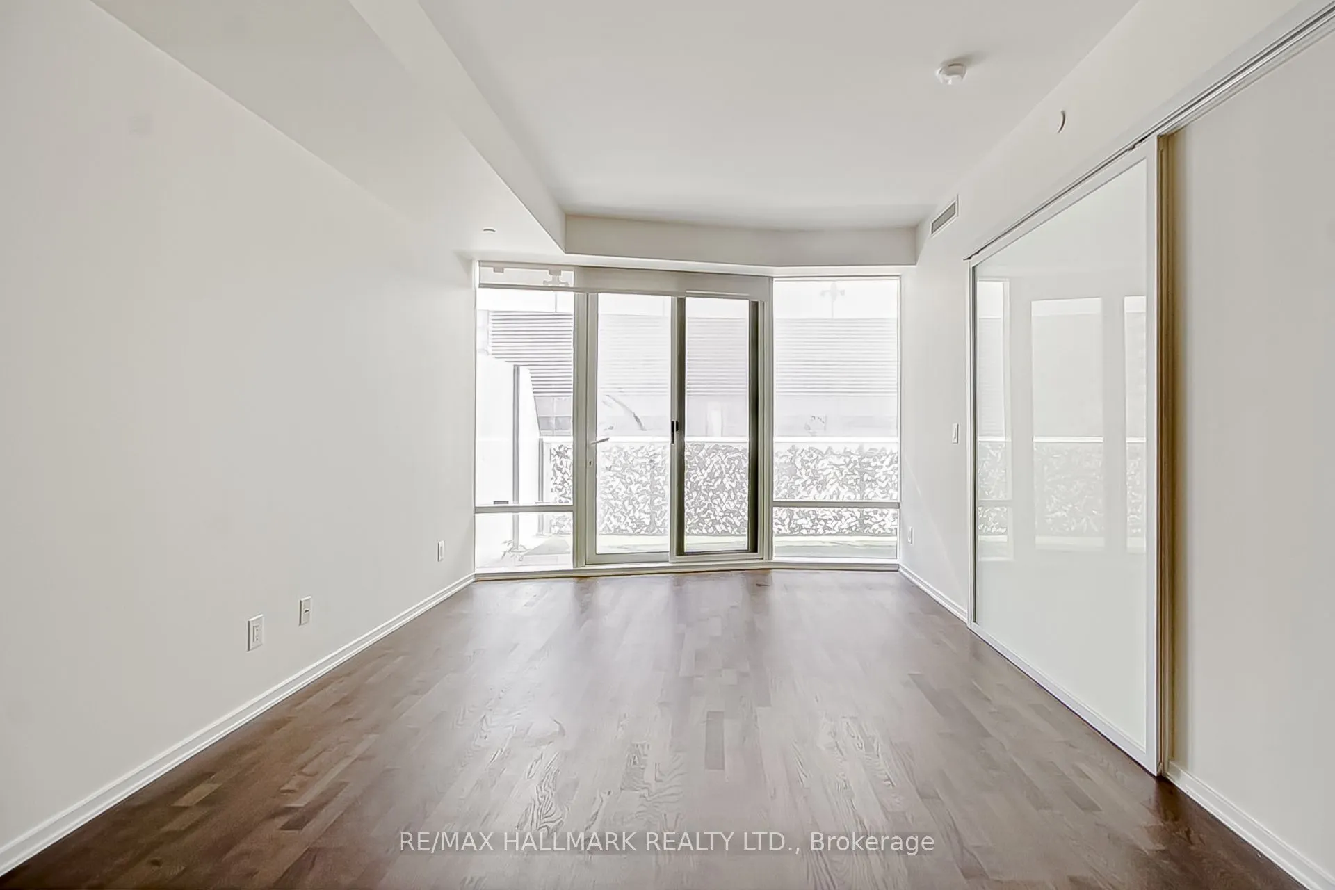 1 Bloor Street E, #314