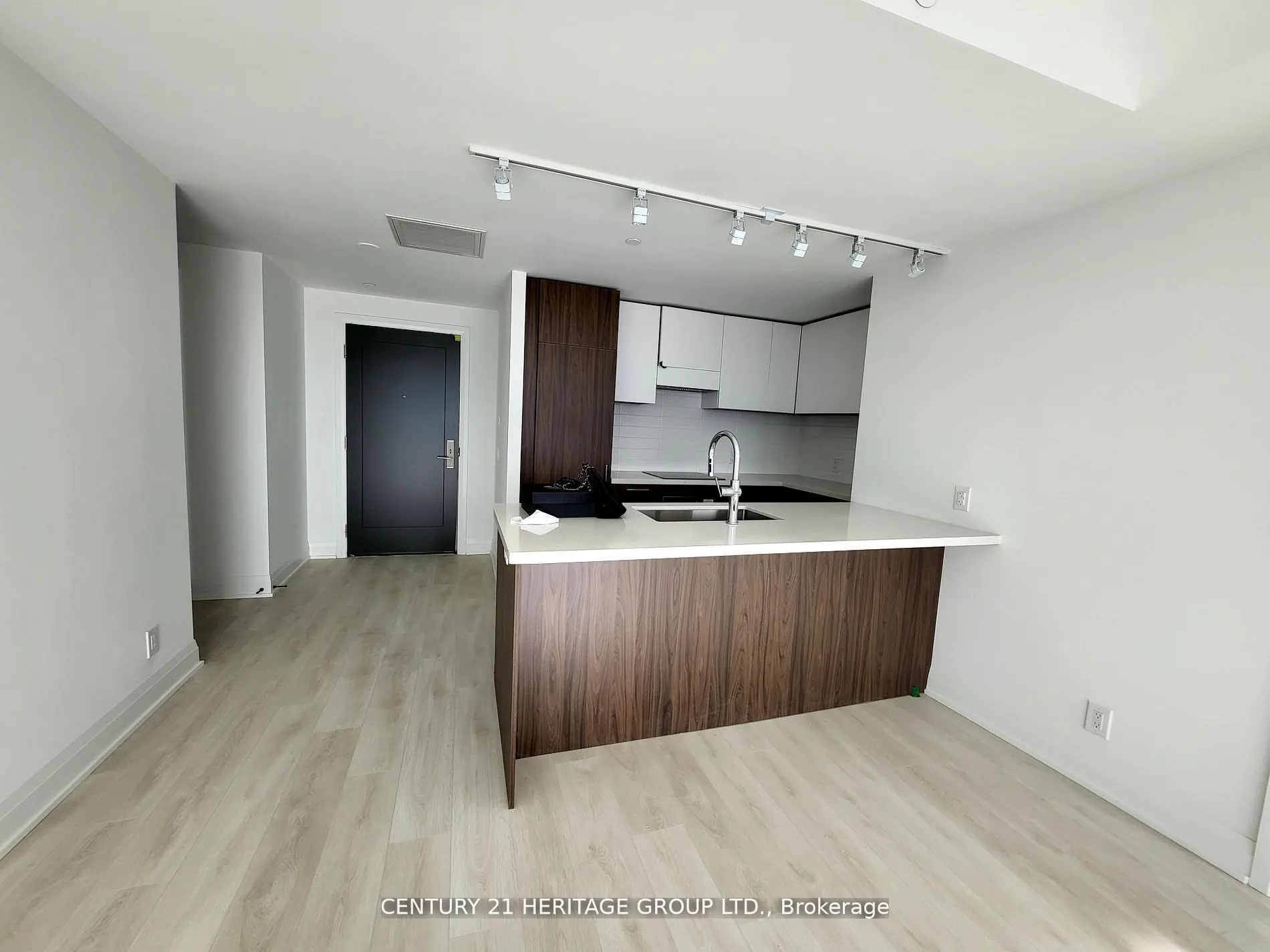 33 Frederick Todd Way, #1203