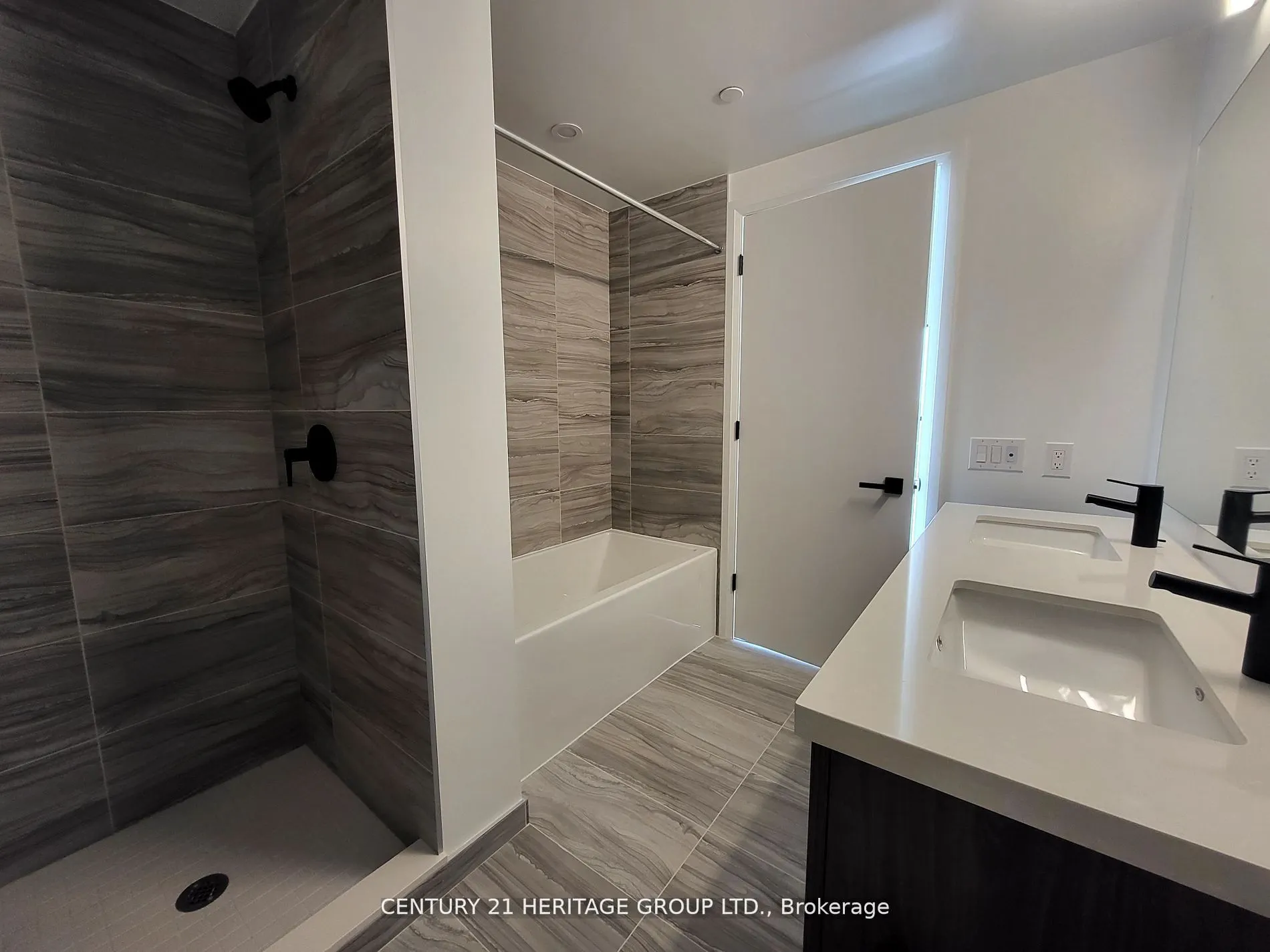 33 Frederick Todd Way, #1203