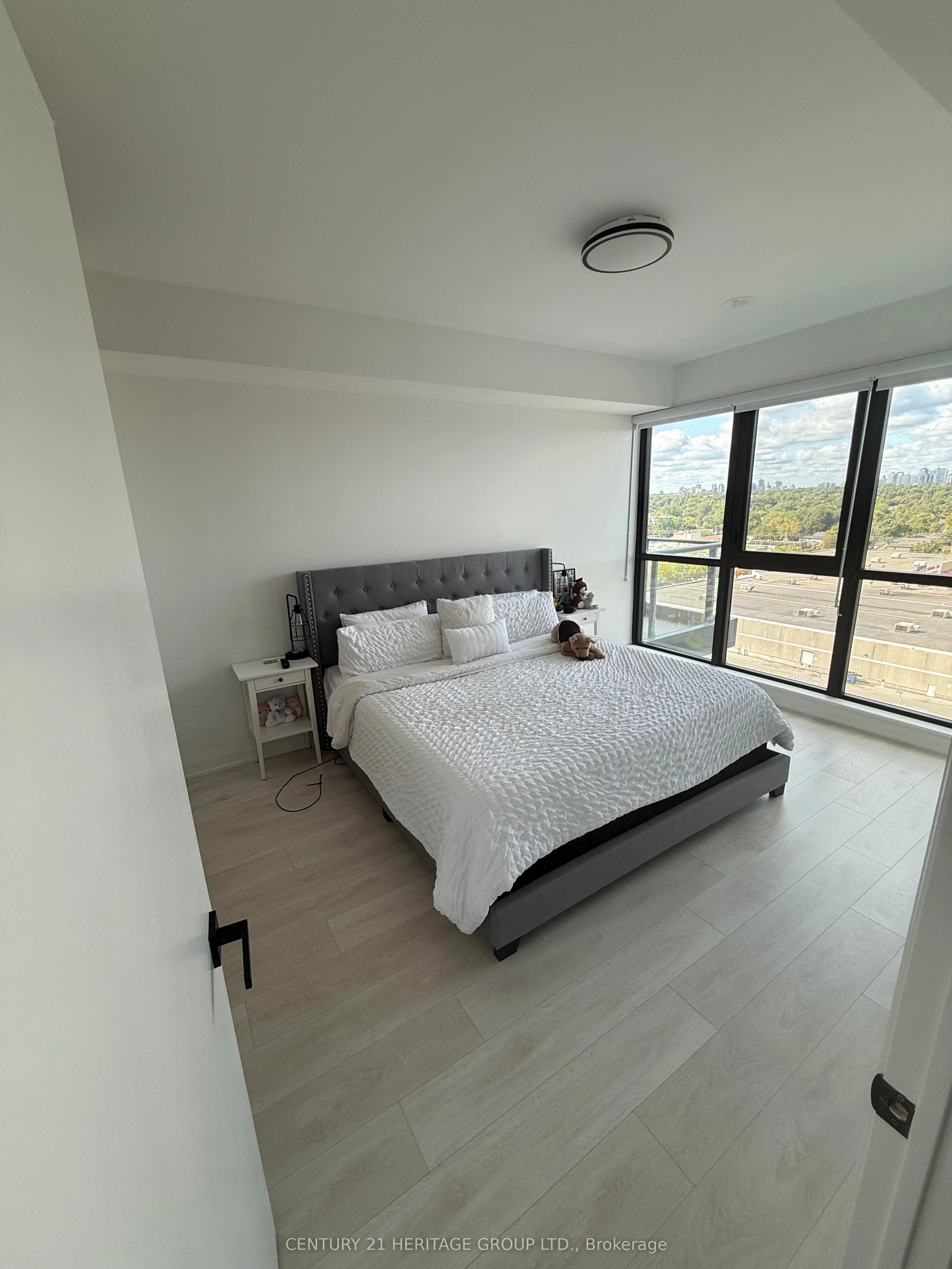 33 Frederick Todd Way, #1203