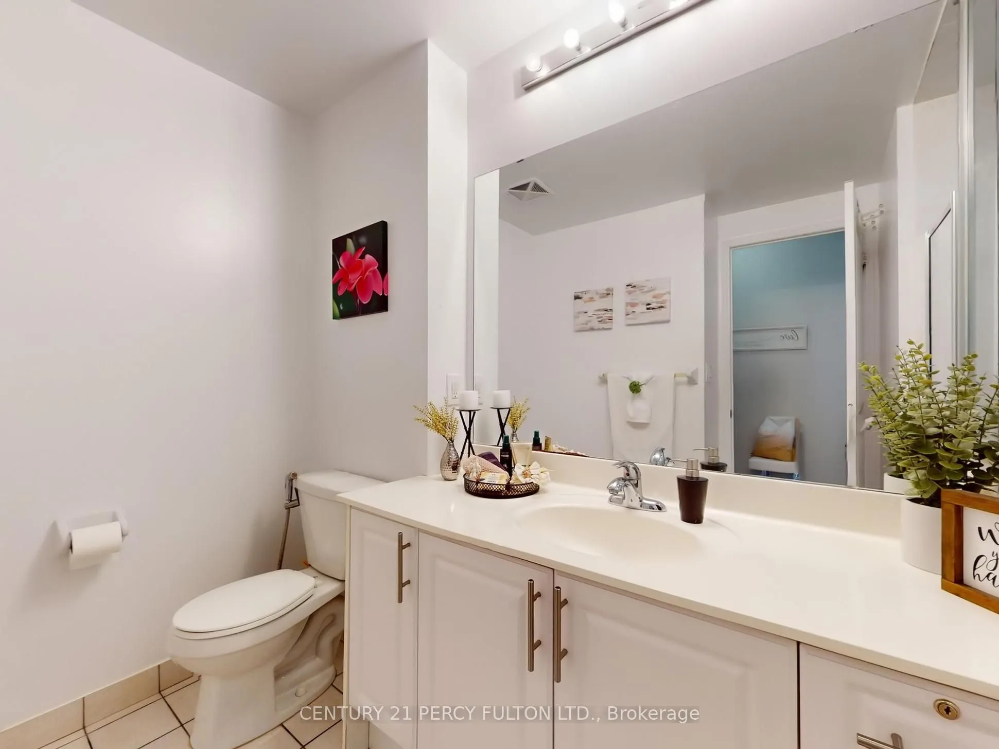135 Wynford Drive, #702