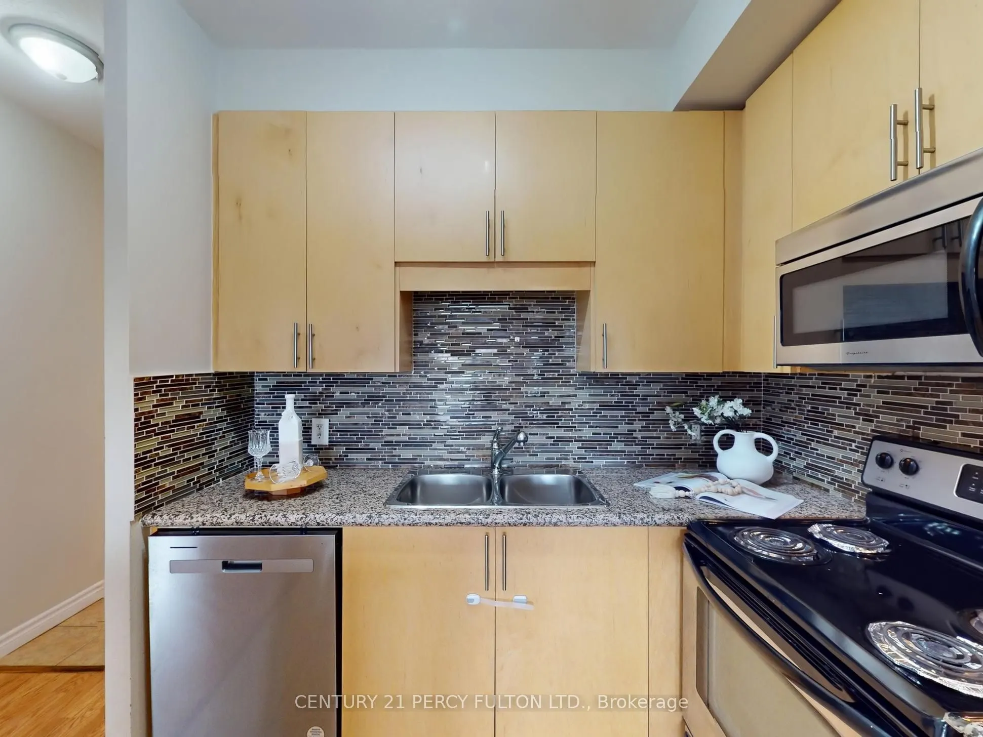 135 Wynford Drive, #702