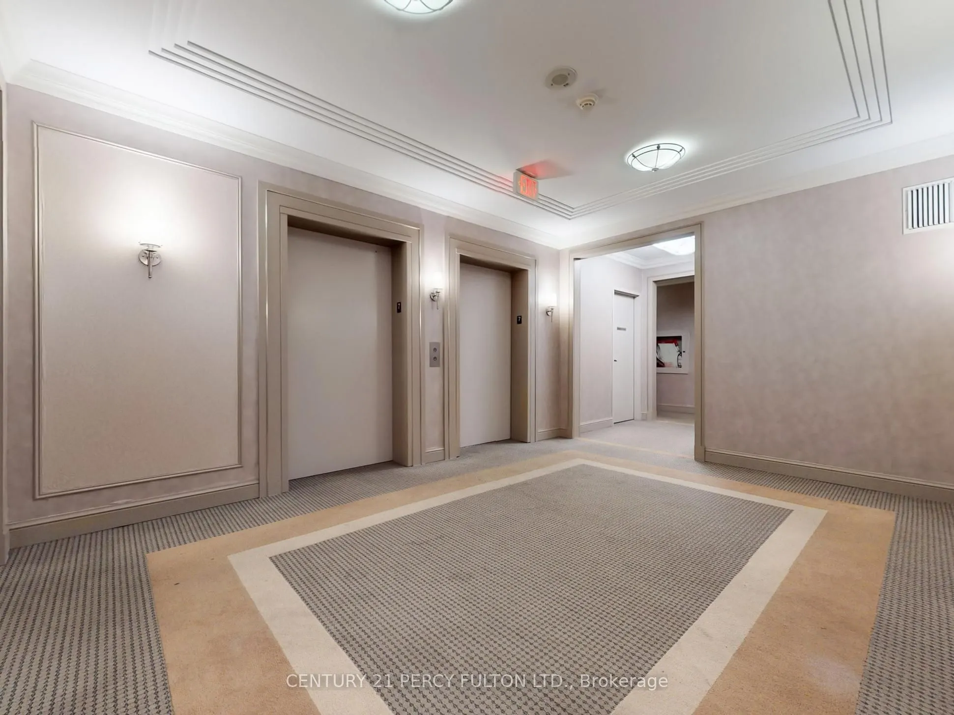 135 Wynford Drive, #702