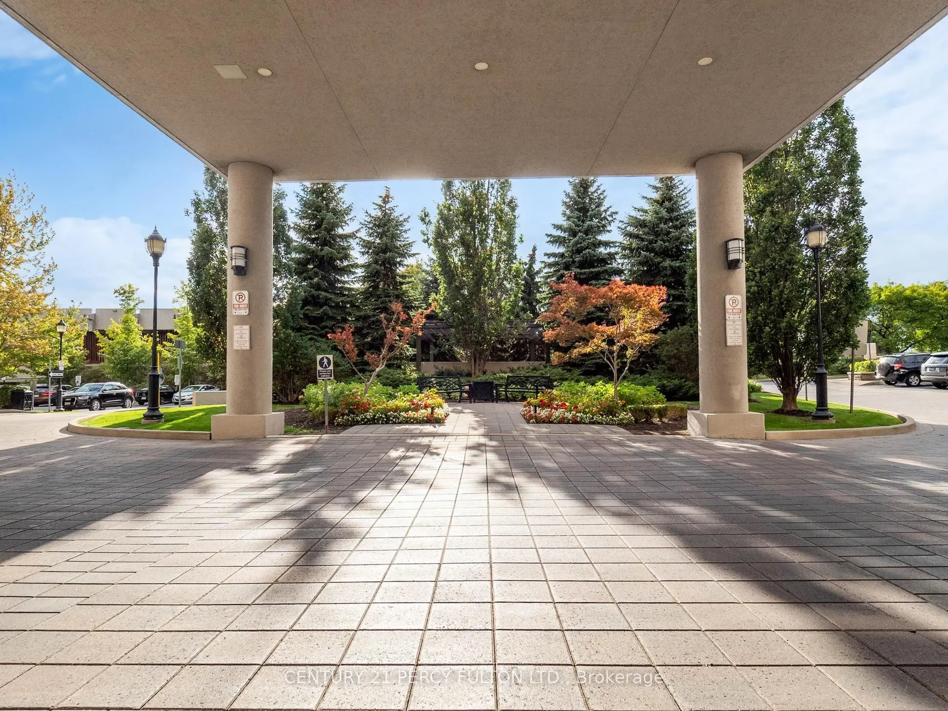 135 Wynford Drive, #702