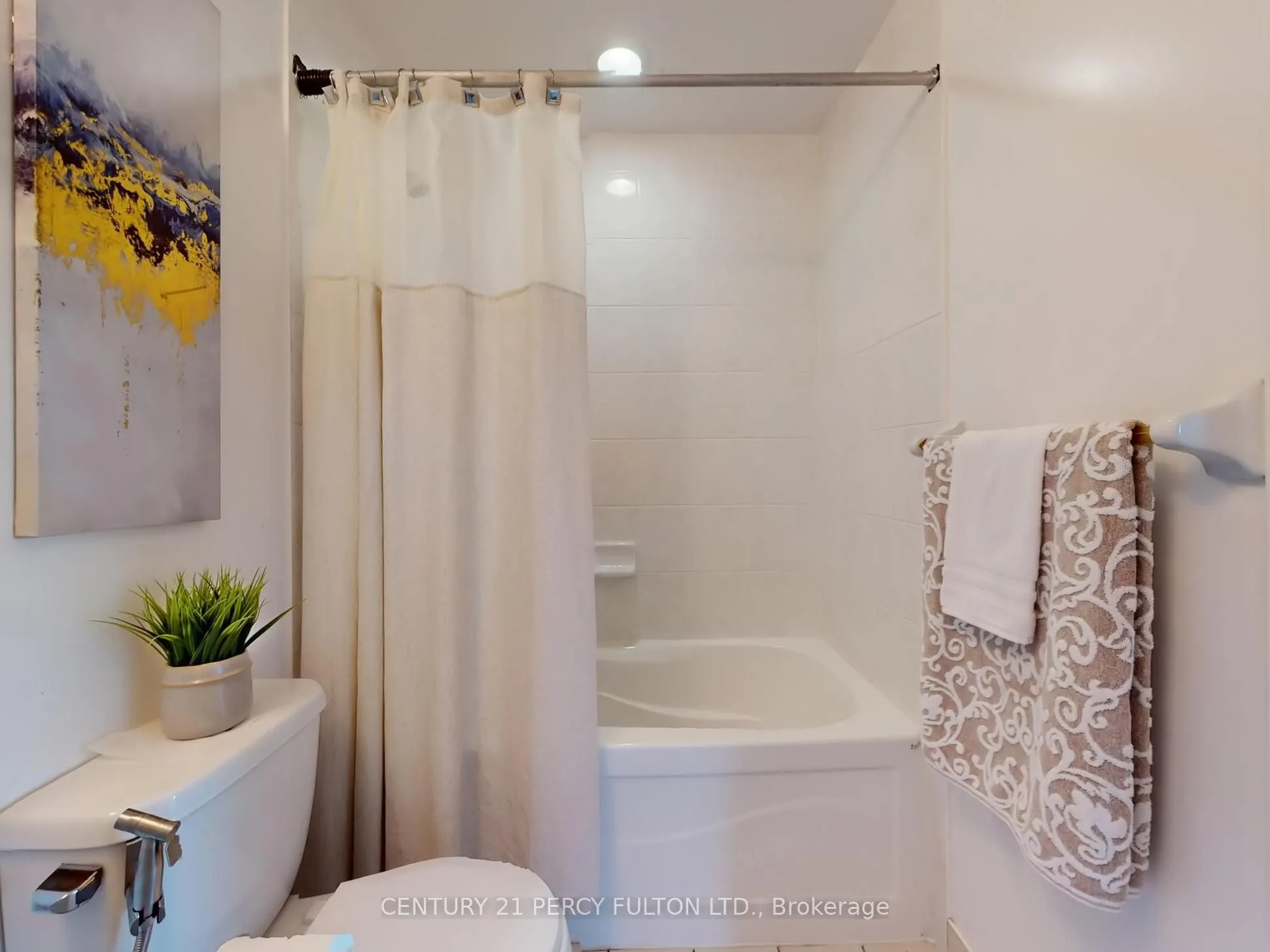 135 Wynford Drive, #702