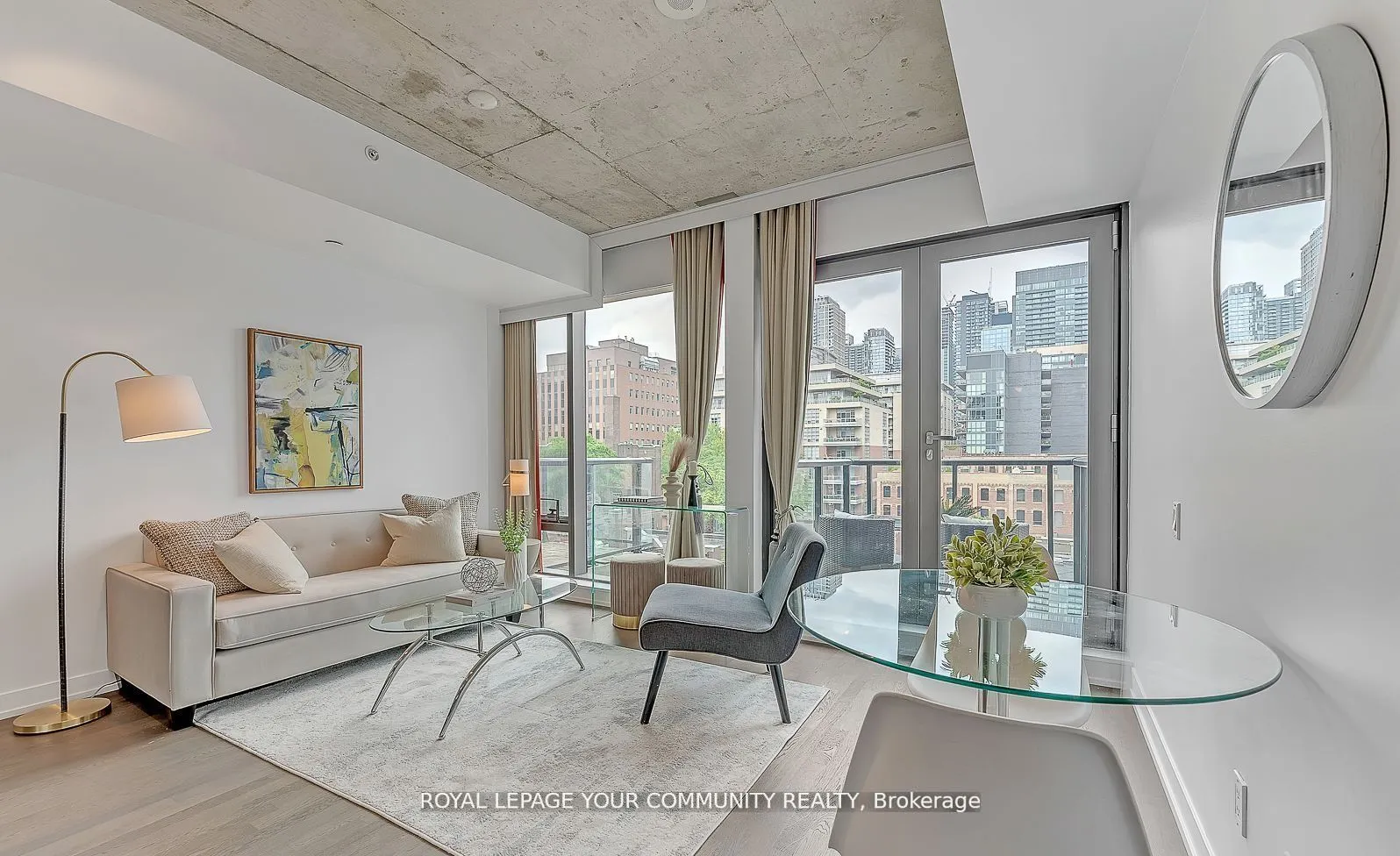 560 King Street W, #510