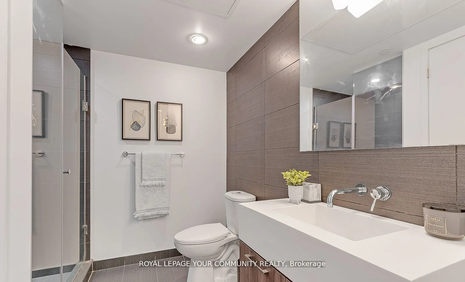 560 King Street W, #510