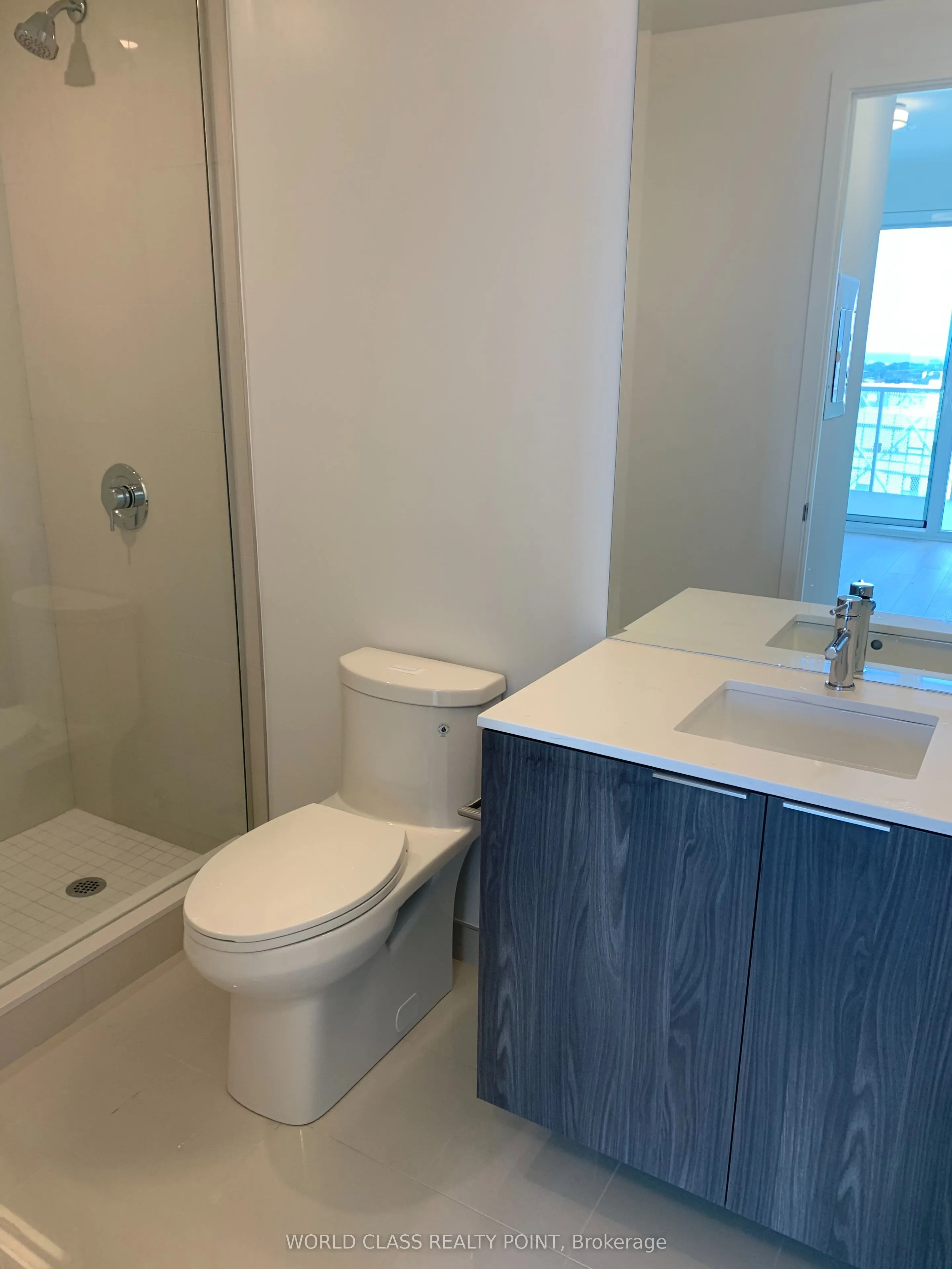 15 Queens Quay E, #1801