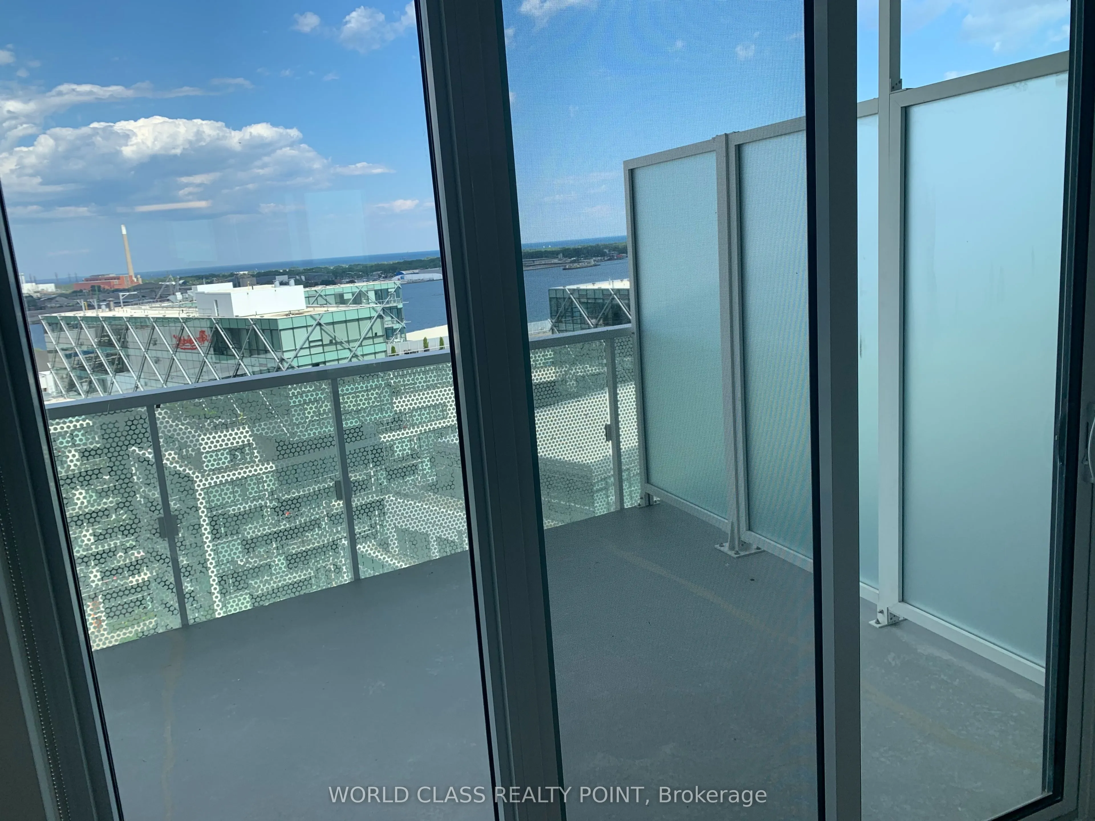 15 Queens Quay E, #1801