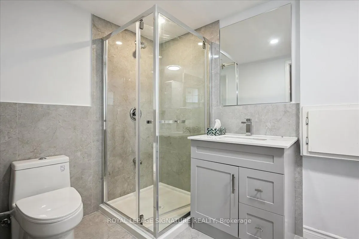 12 Castle View Avenue, #Lower