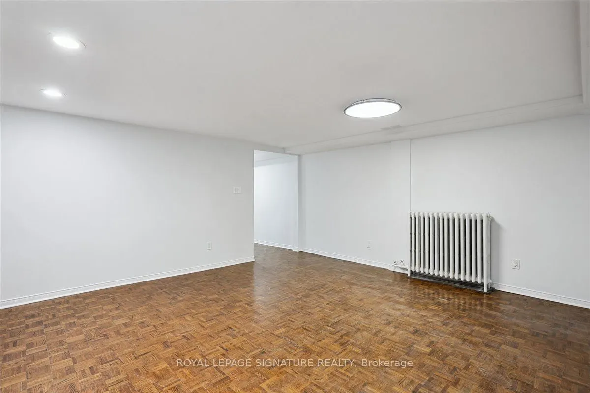 12 Castle View Avenue, #Lower