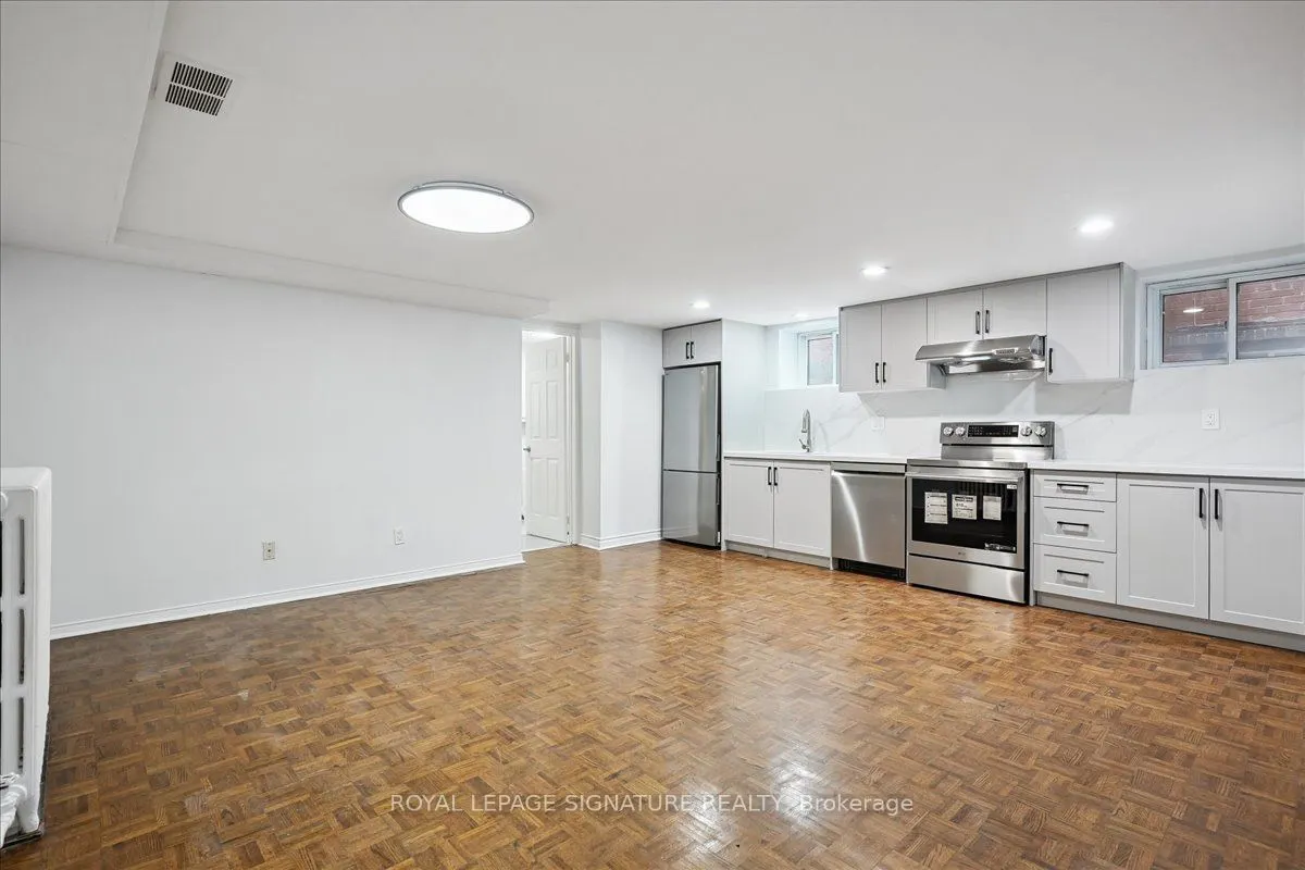 12 Castle View Avenue, #Lower