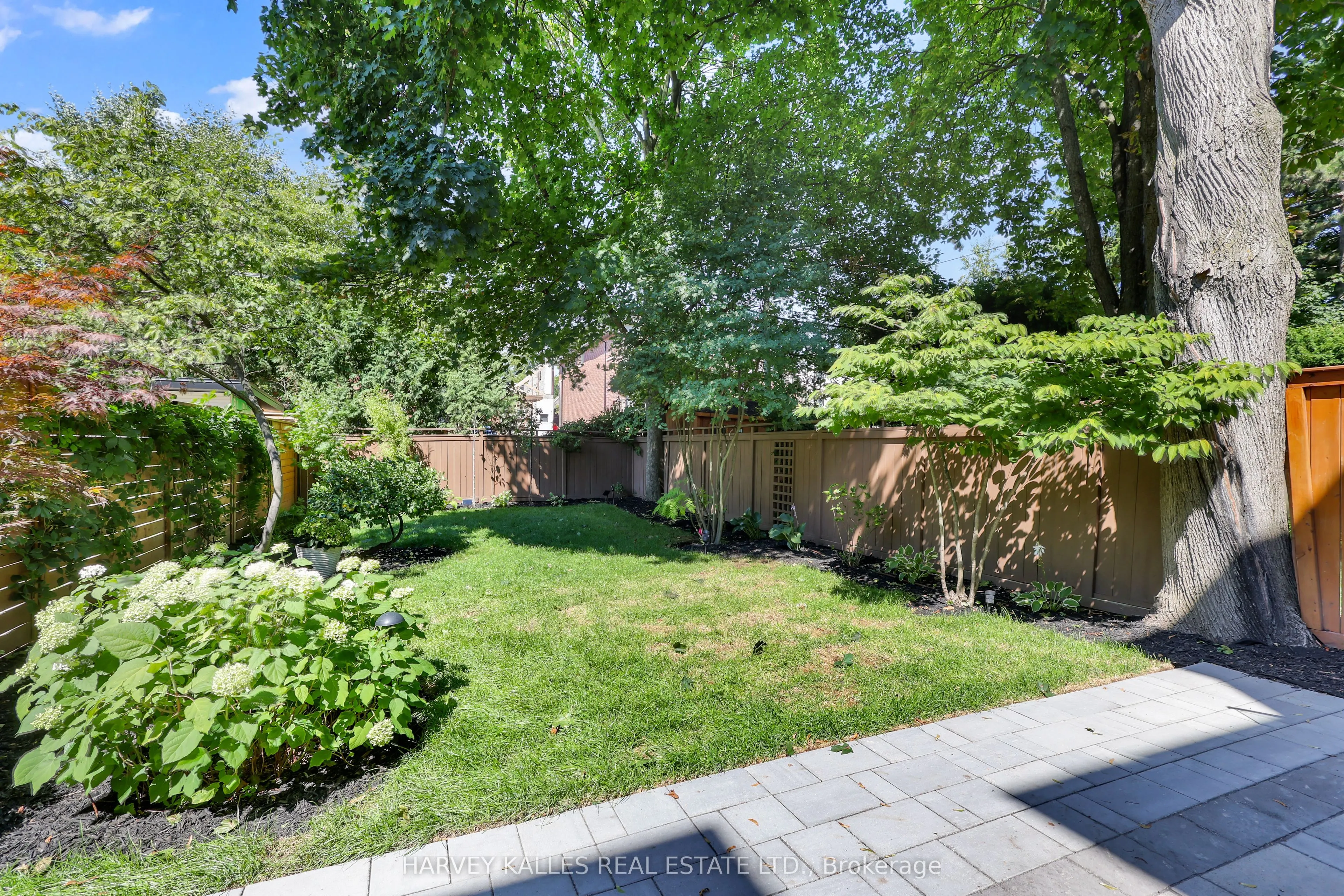 194 Sheldrake Boulevard