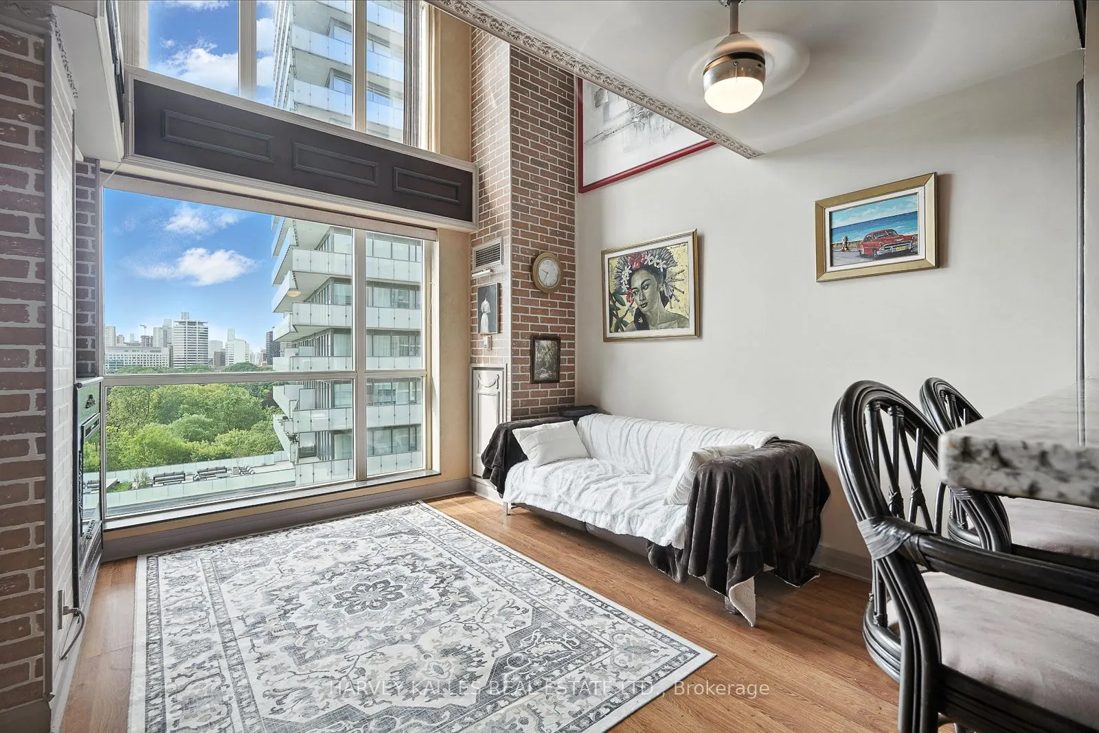 18 Merton Street, #904