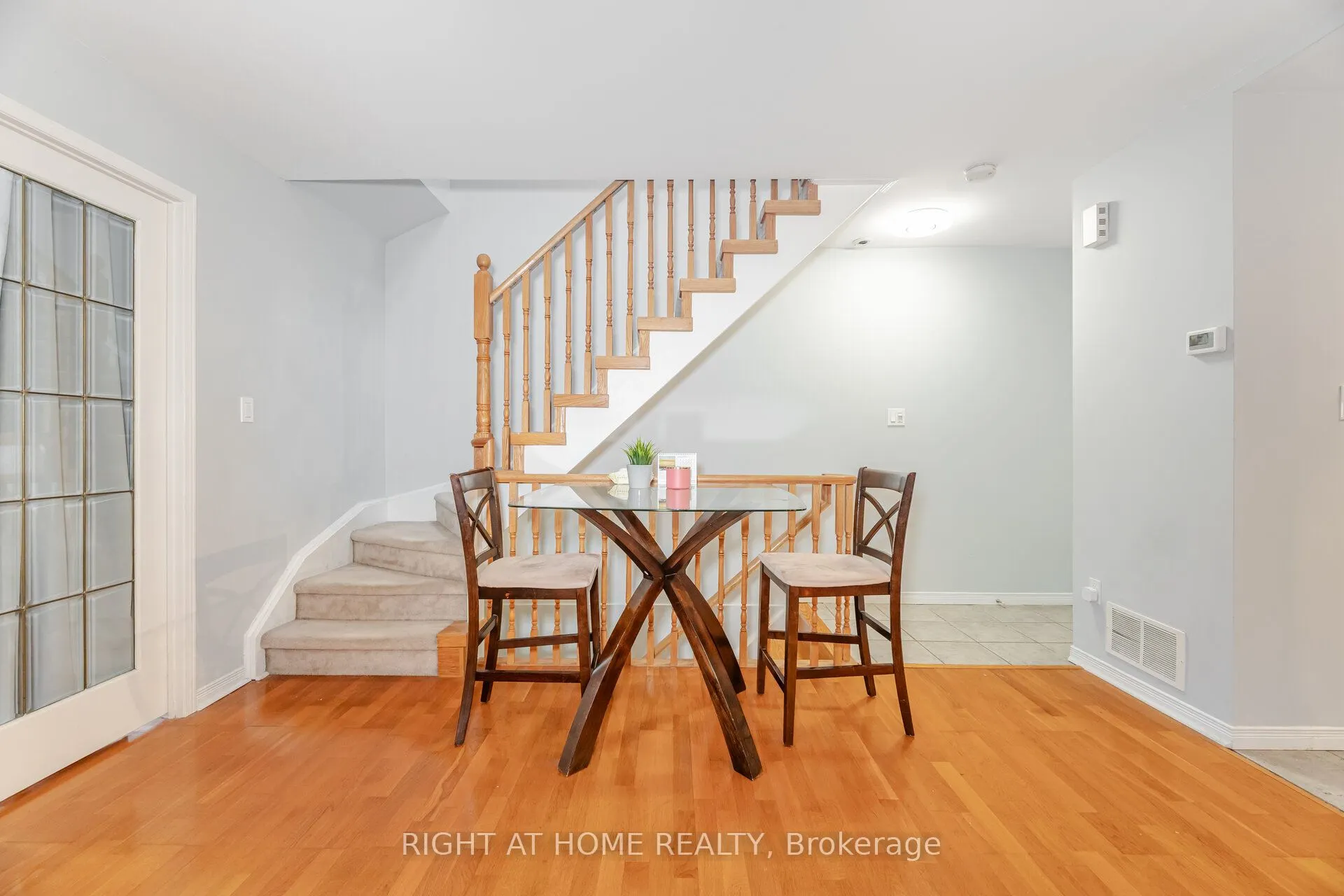 108 Finch Ave W Avenue, #B18
