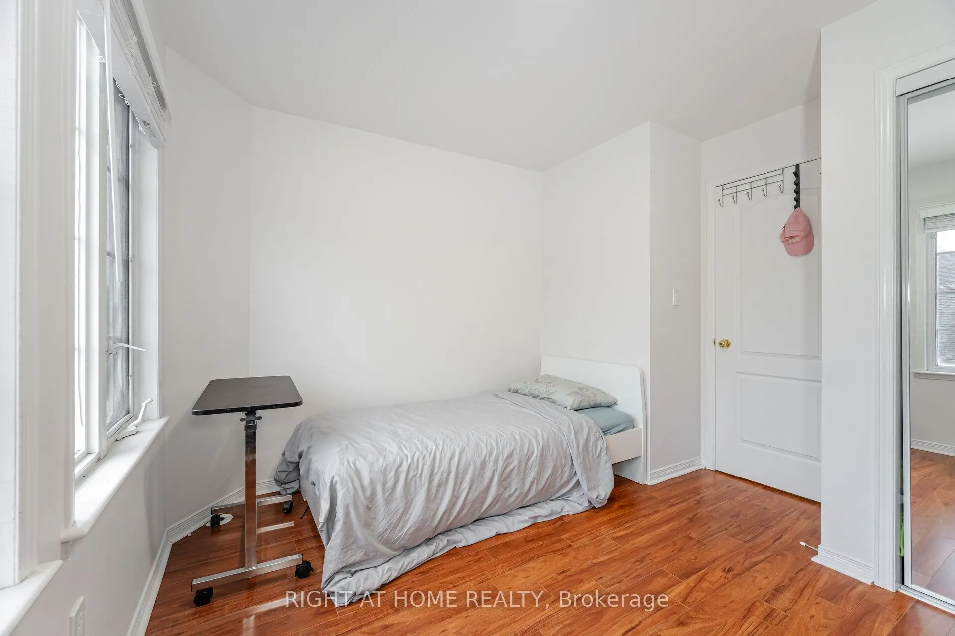 108 Finch Ave W Avenue, #B18