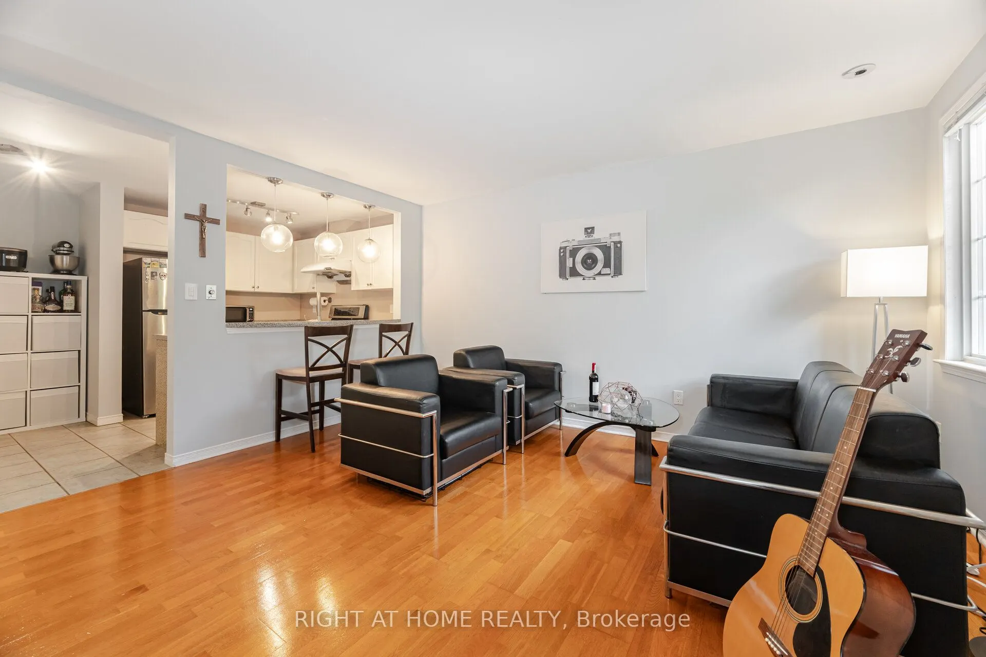 108 Finch Ave W Avenue, #B18