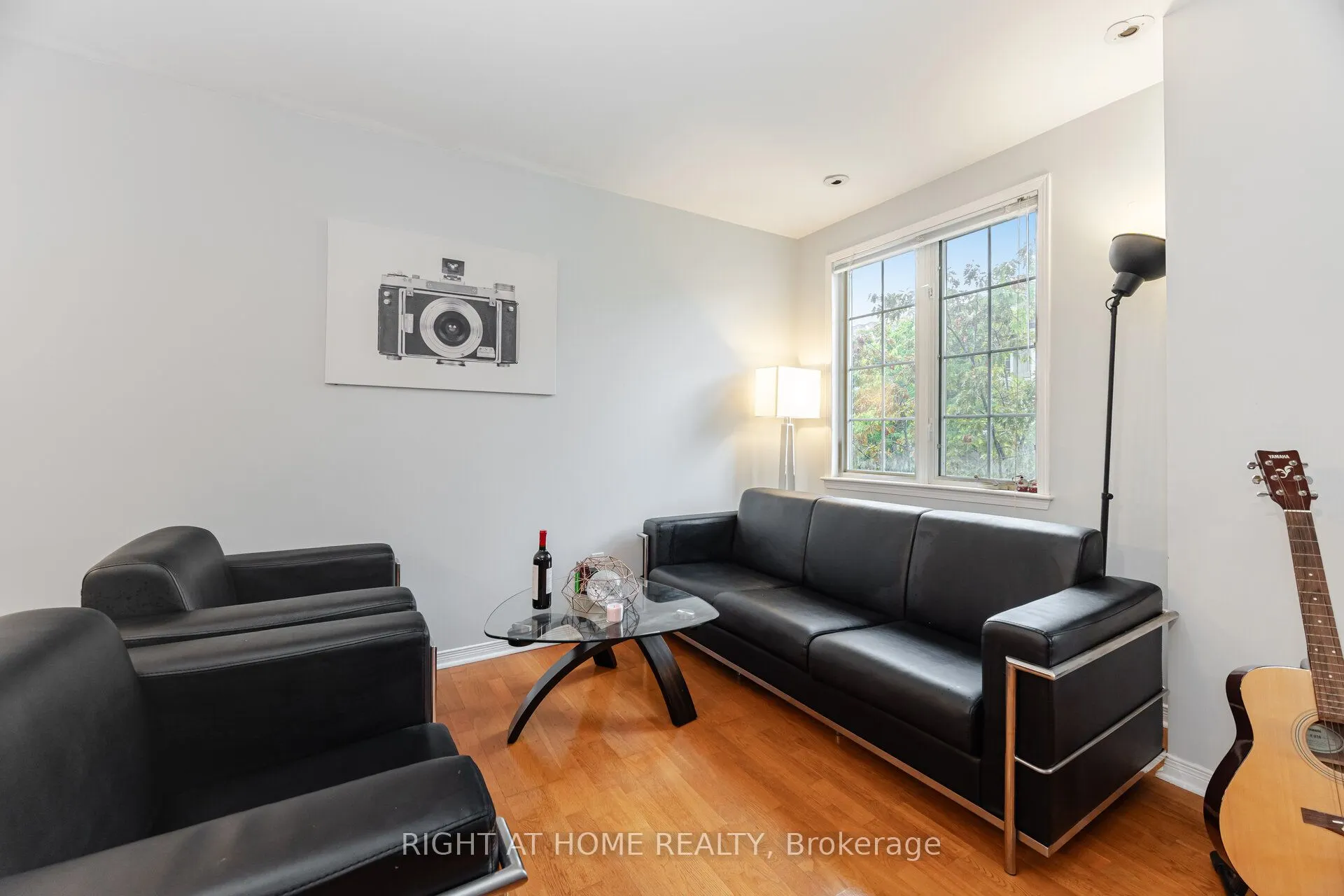 108 Finch Ave W Avenue, #B18