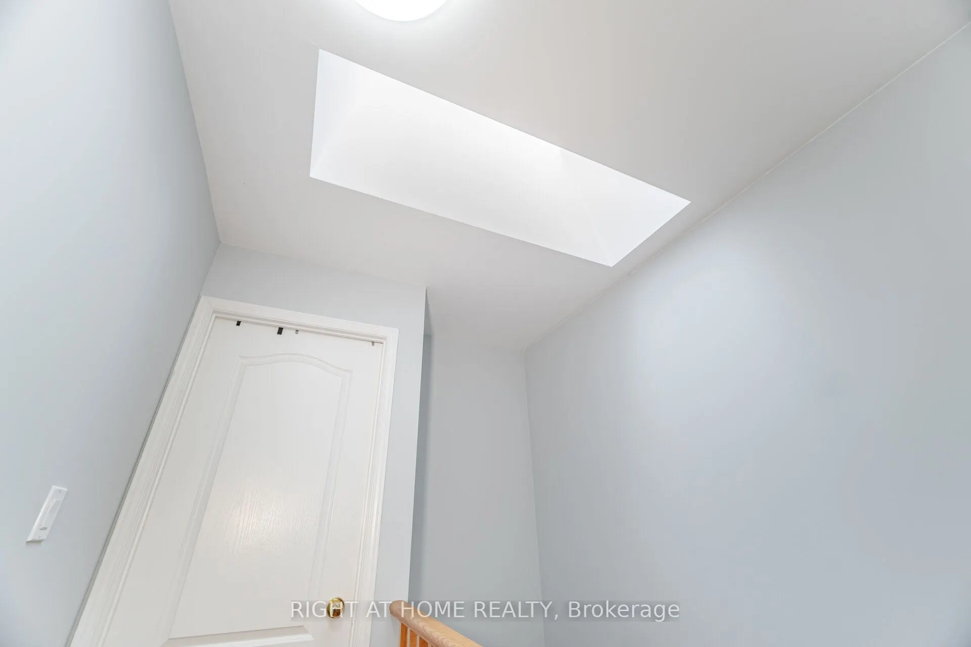 108 Finch Ave W Avenue, #B18