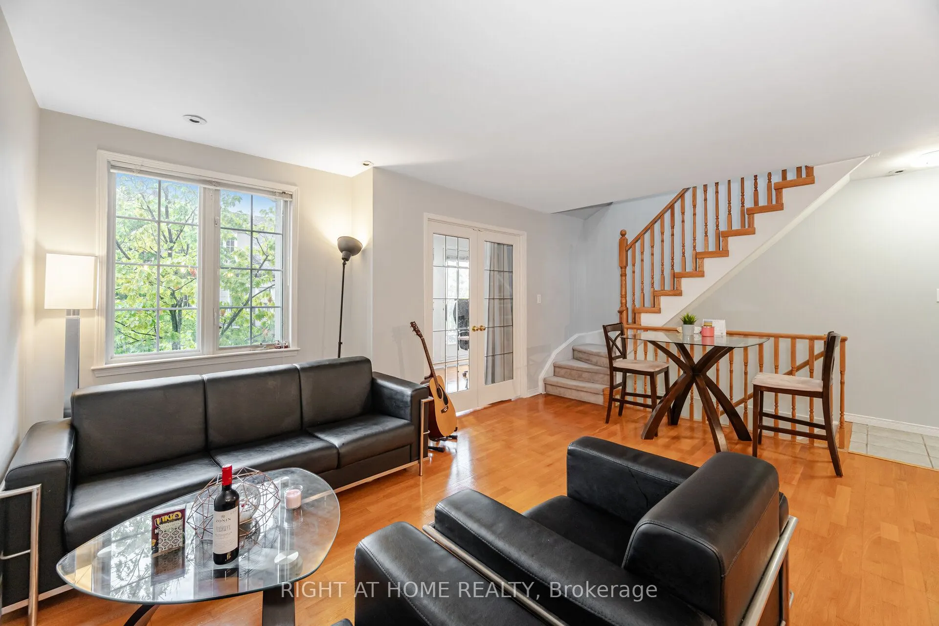 108 Finch Ave W Avenue, #B18