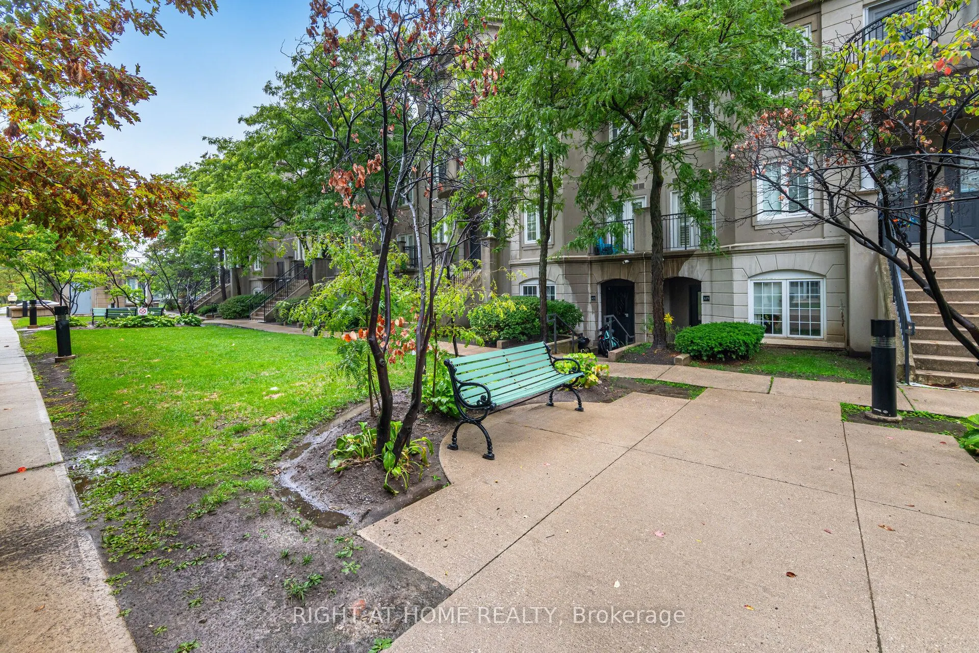 108 Finch Ave W Avenue, #B18
