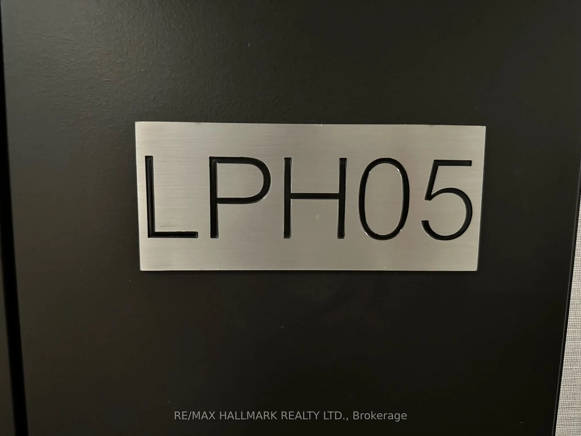 82 Dalhousie Street S, #LPH 05