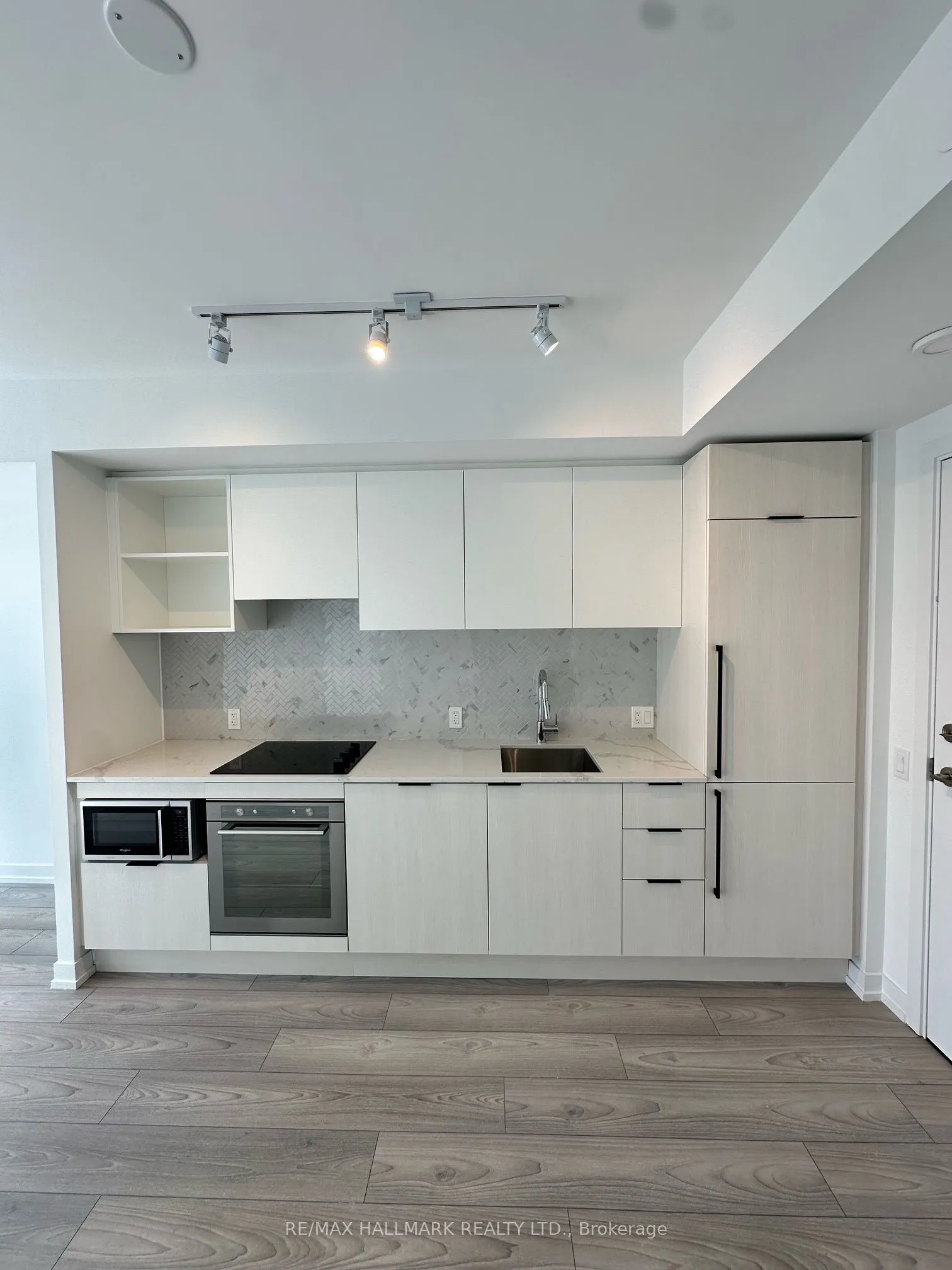 82 Dalhousie Street S, #LPH 05