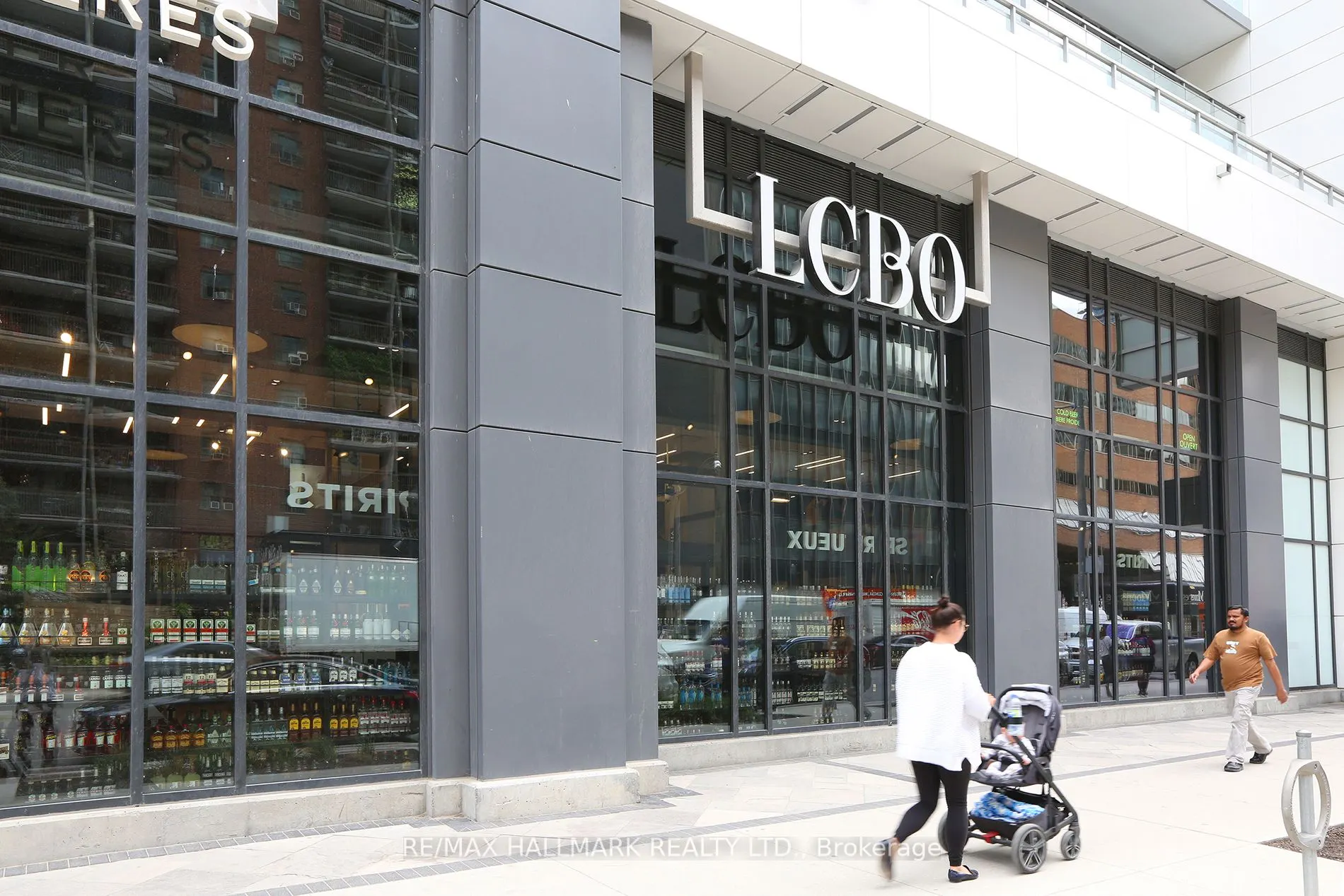 8 Eglinton Avenue E, #4203