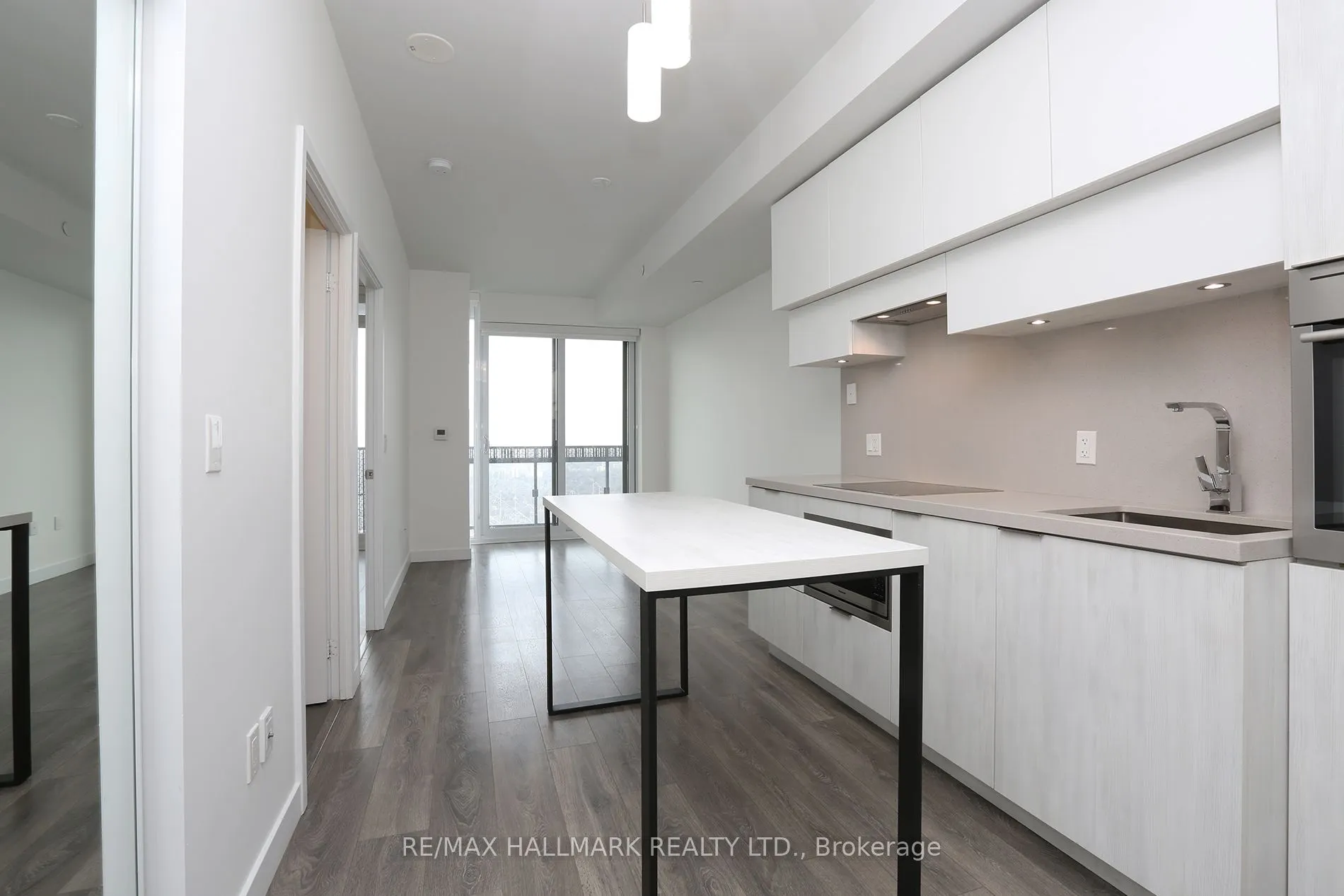 8 Eglinton Avenue E, #4203