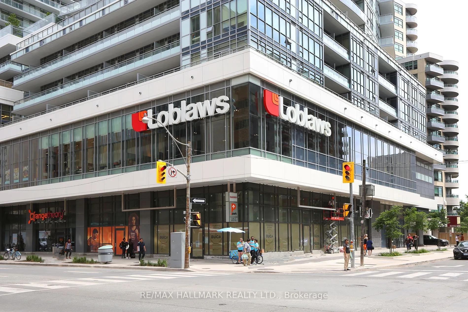 8 Eglinton Avenue E, #4203